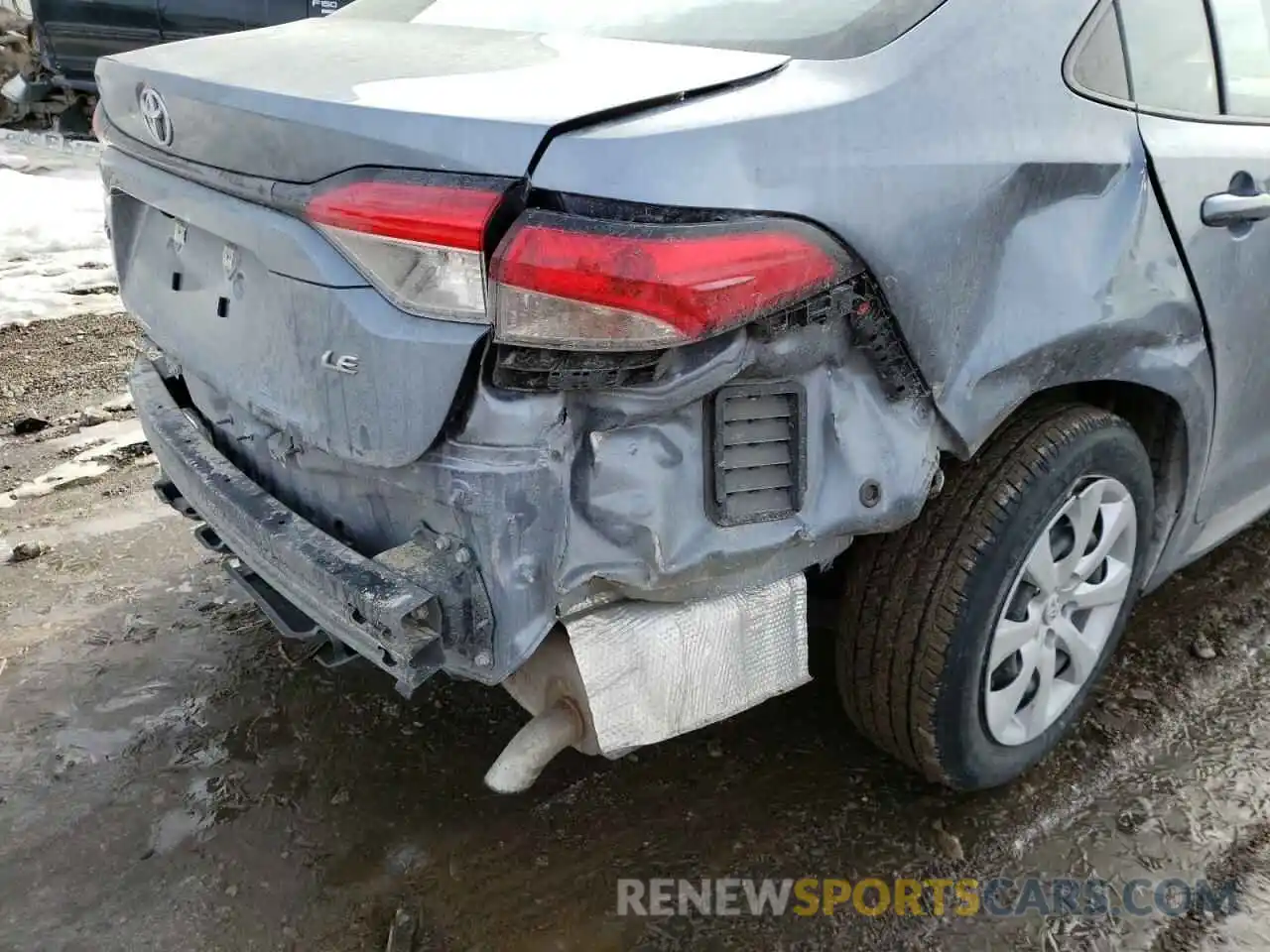 9 Photograph of a damaged car 5YFEPMAE1MP254394 TOYOTA COROLLA 2021