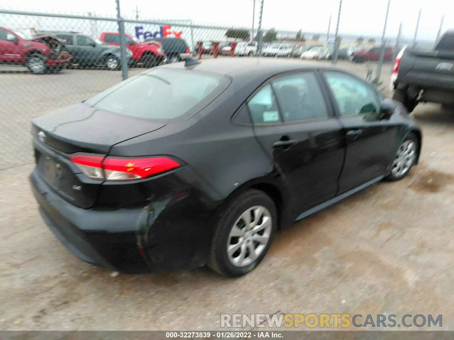 4 Photograph of a damaged car 5YFEPMAE1MP254704 TOYOTA COROLLA 2021