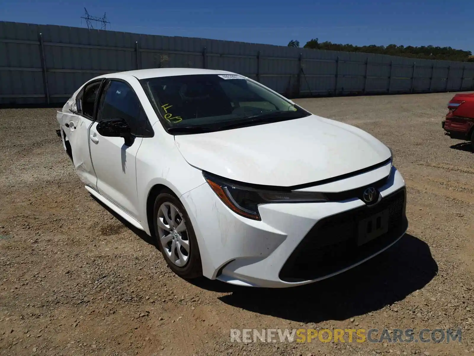 1 Photograph of a damaged car 5YFEPMAE1MP258056 TOYOTA COROLLA 2021