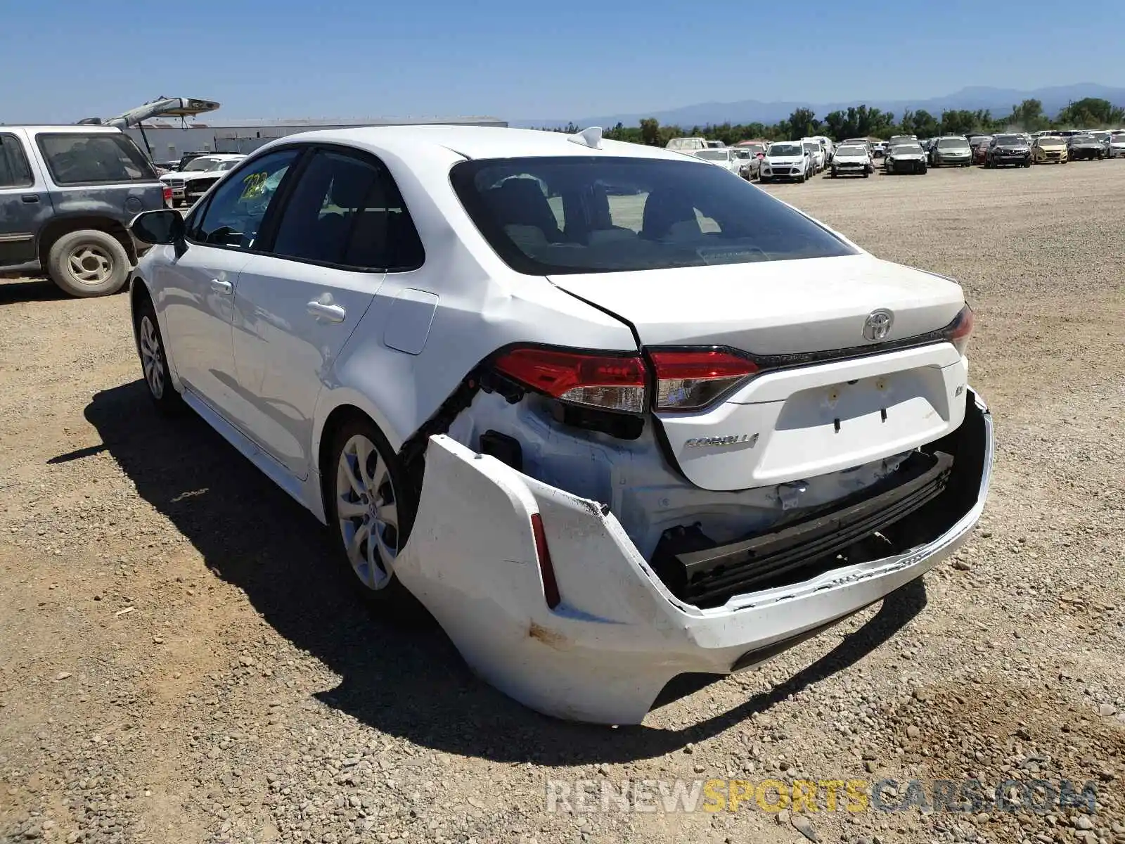 3 Фотография поврежденного автомобиля 5YFEPMAE1MP258056 TOYOTA COROLLA 2021