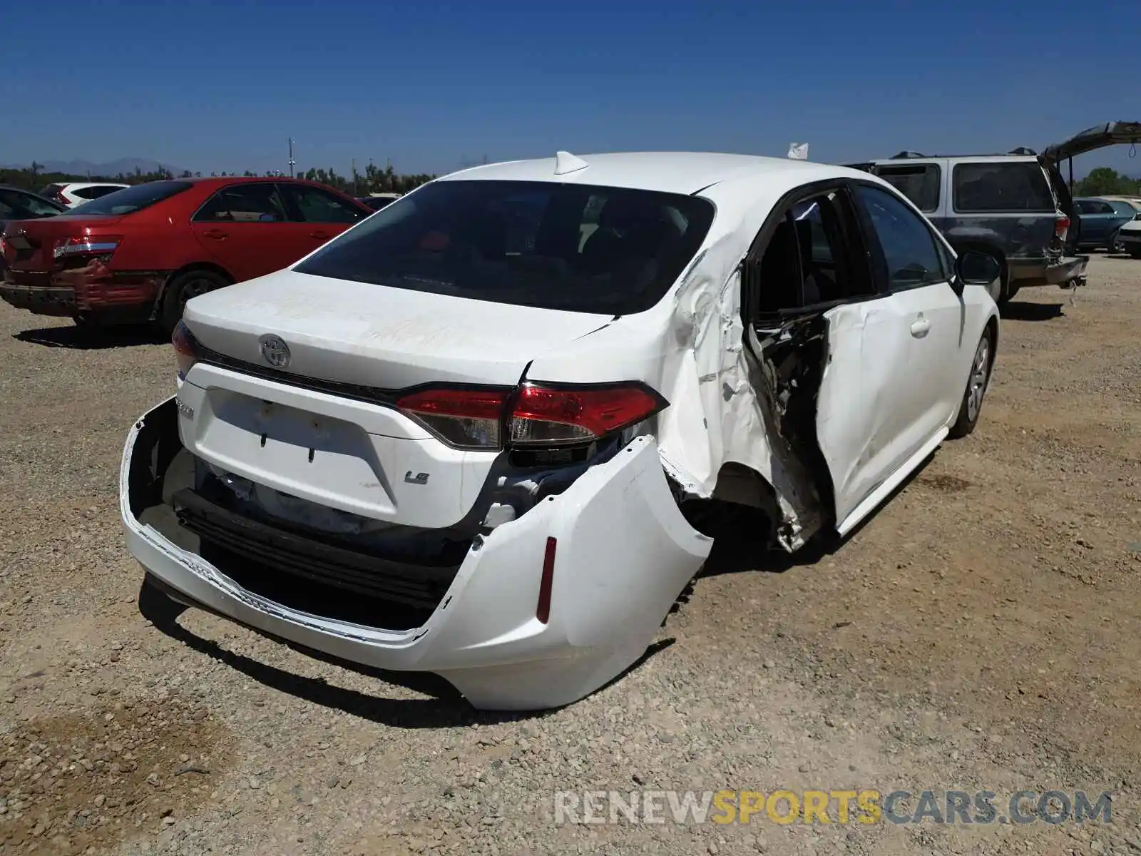 4 Photograph of a damaged car 5YFEPMAE1MP258056 TOYOTA COROLLA 2021