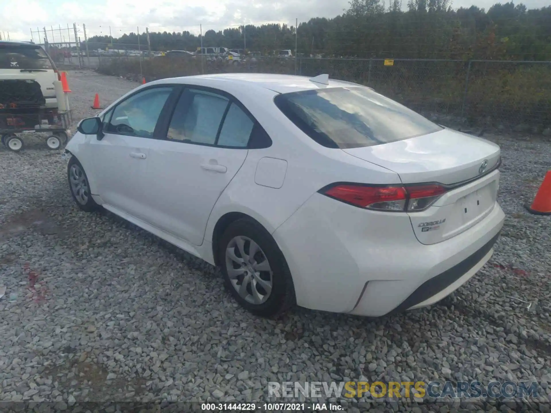 3 Photograph of a damaged car 5YFEPMAE1MP258266 TOYOTA COROLLA 2021