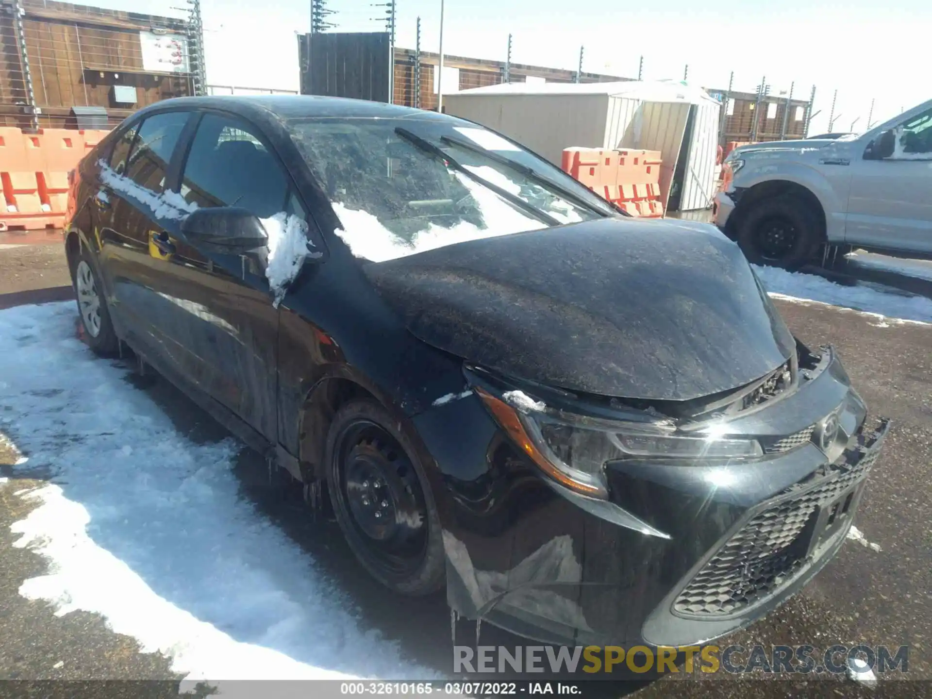 1 Photograph of a damaged car 5YFEPMAE1MP263161 TOYOTA COROLLA 2021