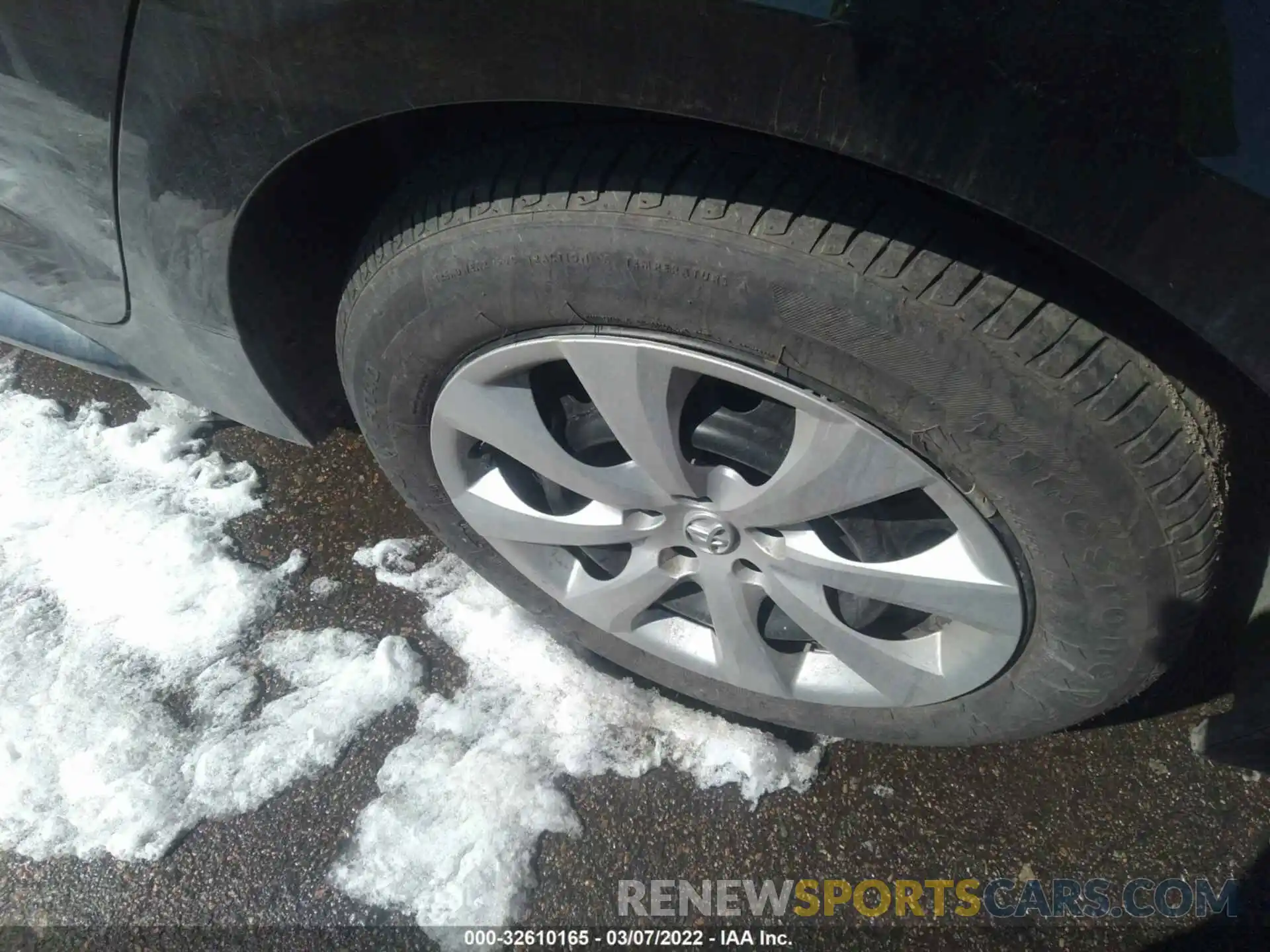 13 Photograph of a damaged car 5YFEPMAE1MP263161 TOYOTA COROLLA 2021