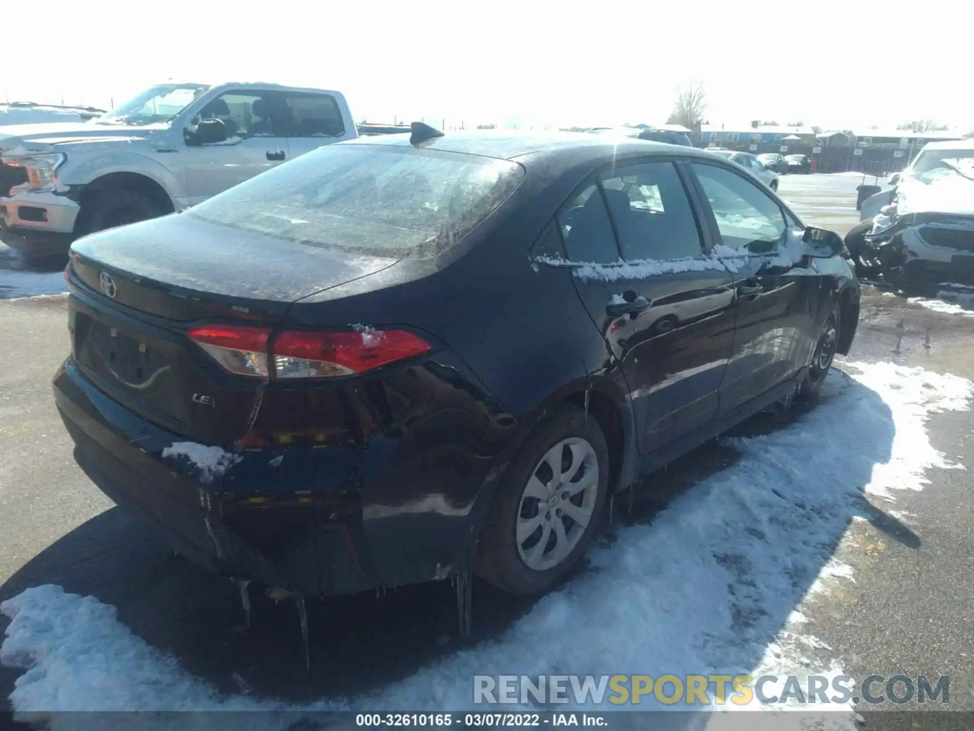 4 Photograph of a damaged car 5YFEPMAE1MP263161 TOYOTA COROLLA 2021