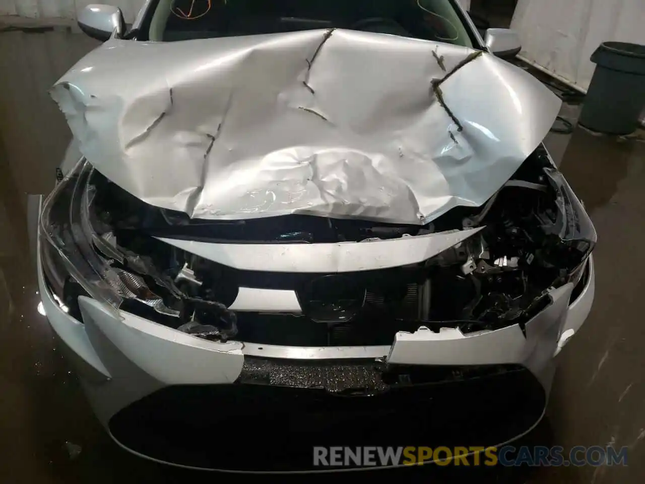 9 Photograph of a damaged car 5YFEPMAE2MP148049 TOYOTA COROLLA 2021