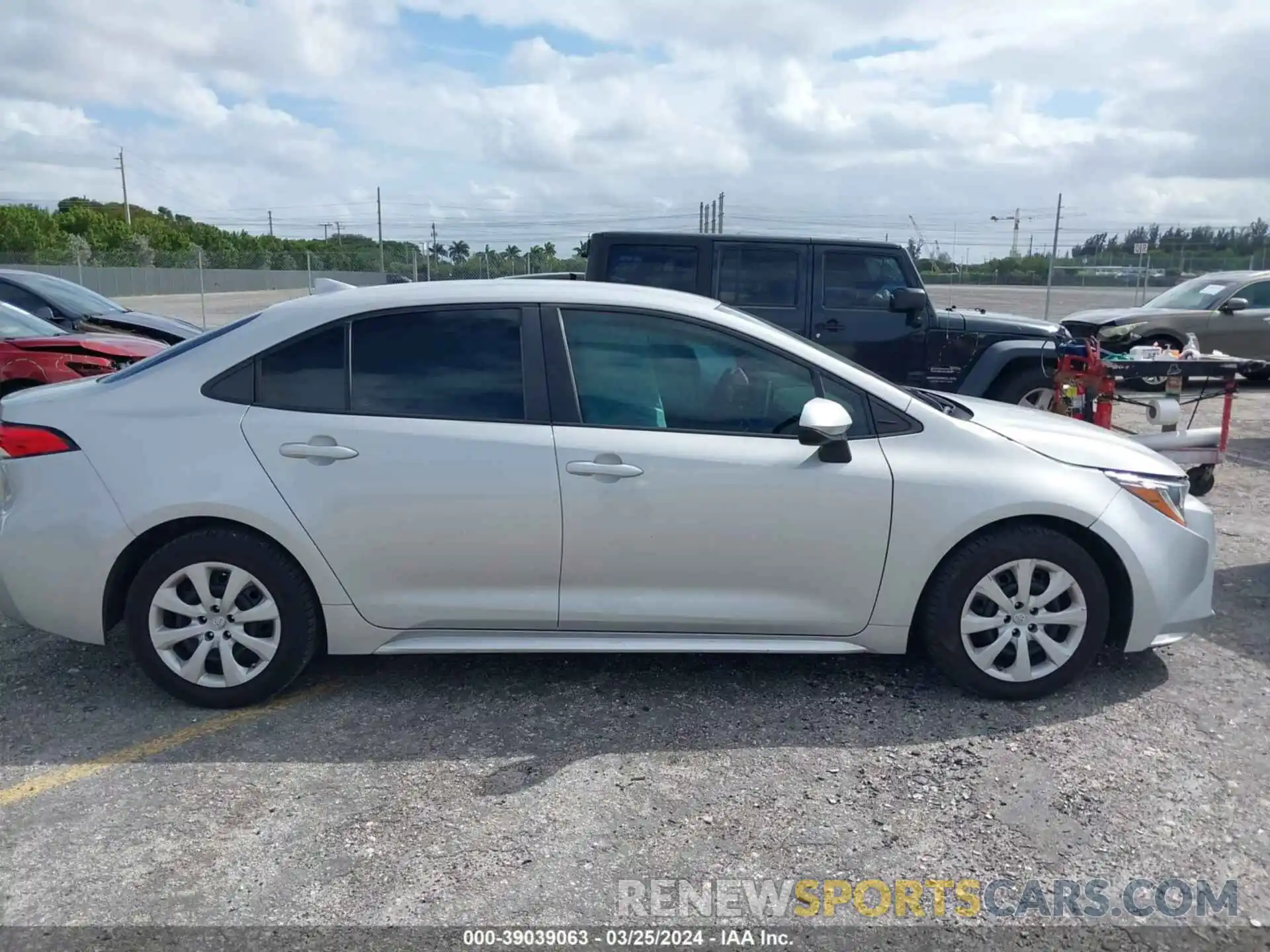 13 Photograph of a damaged car 5YFEPMAE2MP149797 TOYOTA COROLLA 2021