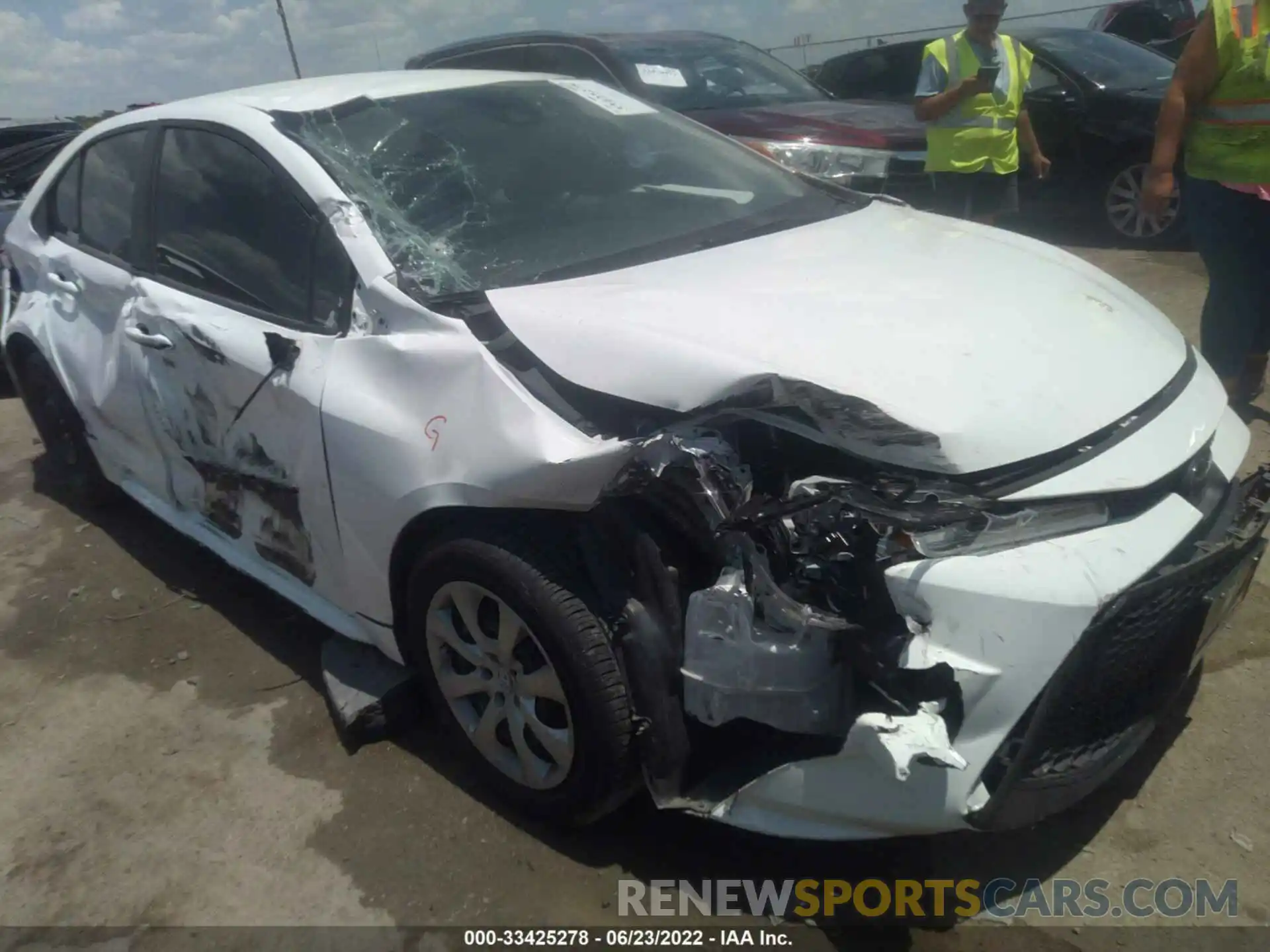 1 Photograph of a damaged car 5YFEPMAE2MP153462 TOYOTA COROLLA 2021