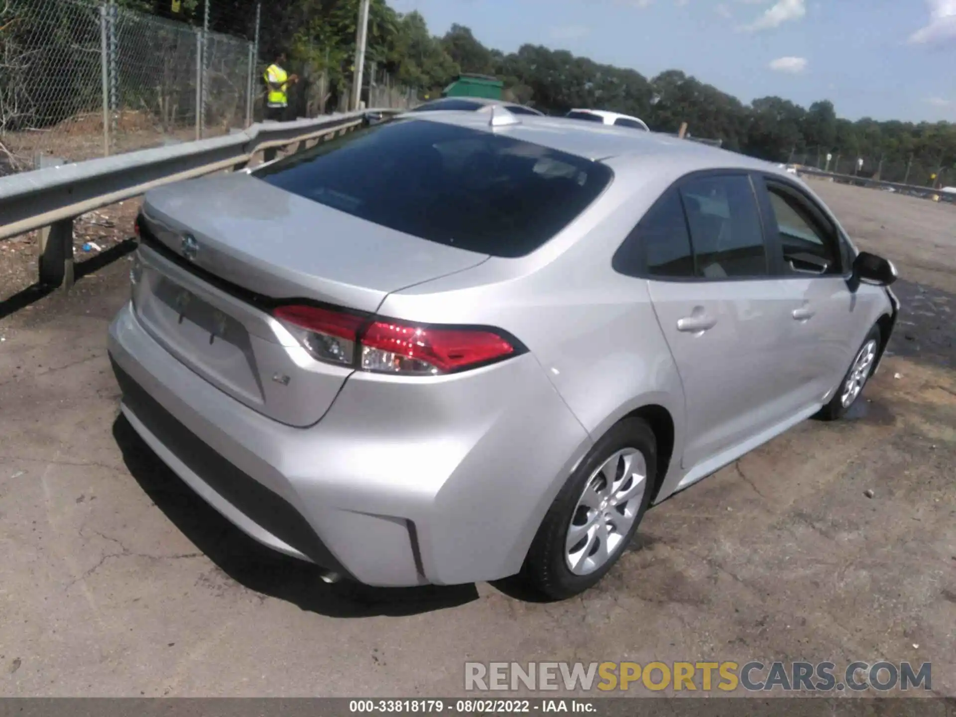 4 Photograph of a damaged car 5YFEPMAE2MP156006 TOYOTA COROLLA 2021