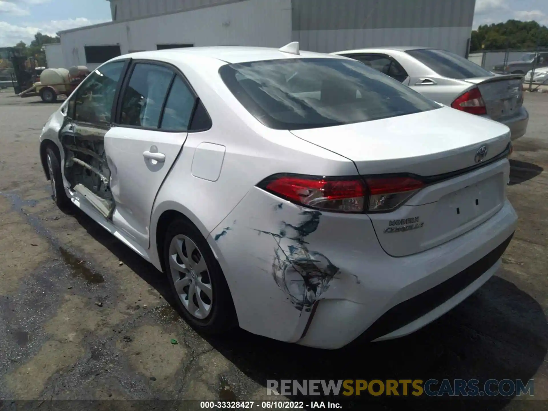 3 Photograph of a damaged car 5YFEPMAE2MP156393 TOYOTA COROLLA 2021