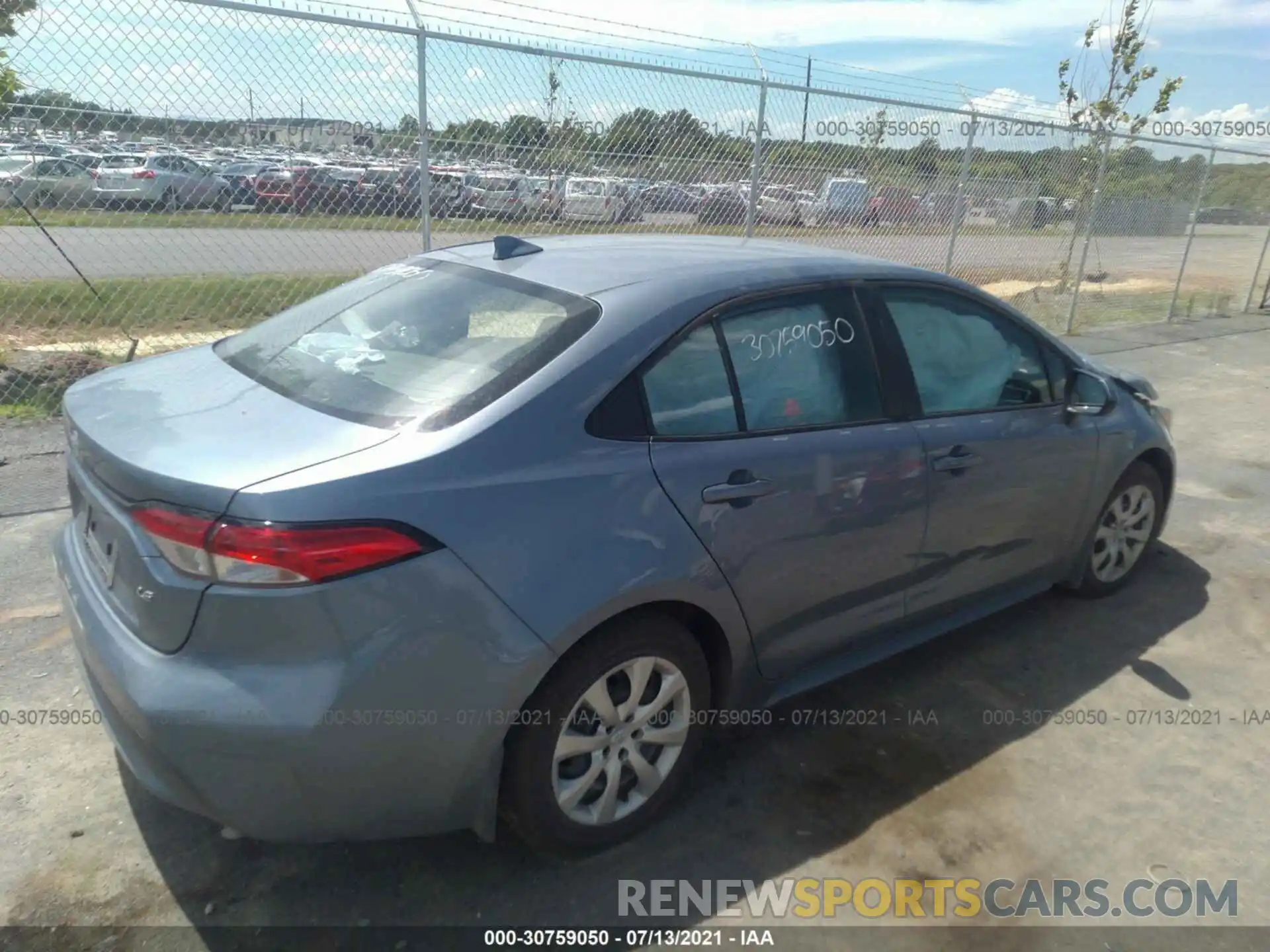 4 Photograph of a damaged car 5YFEPMAE2MP159696 TOYOTA COROLLA 2021