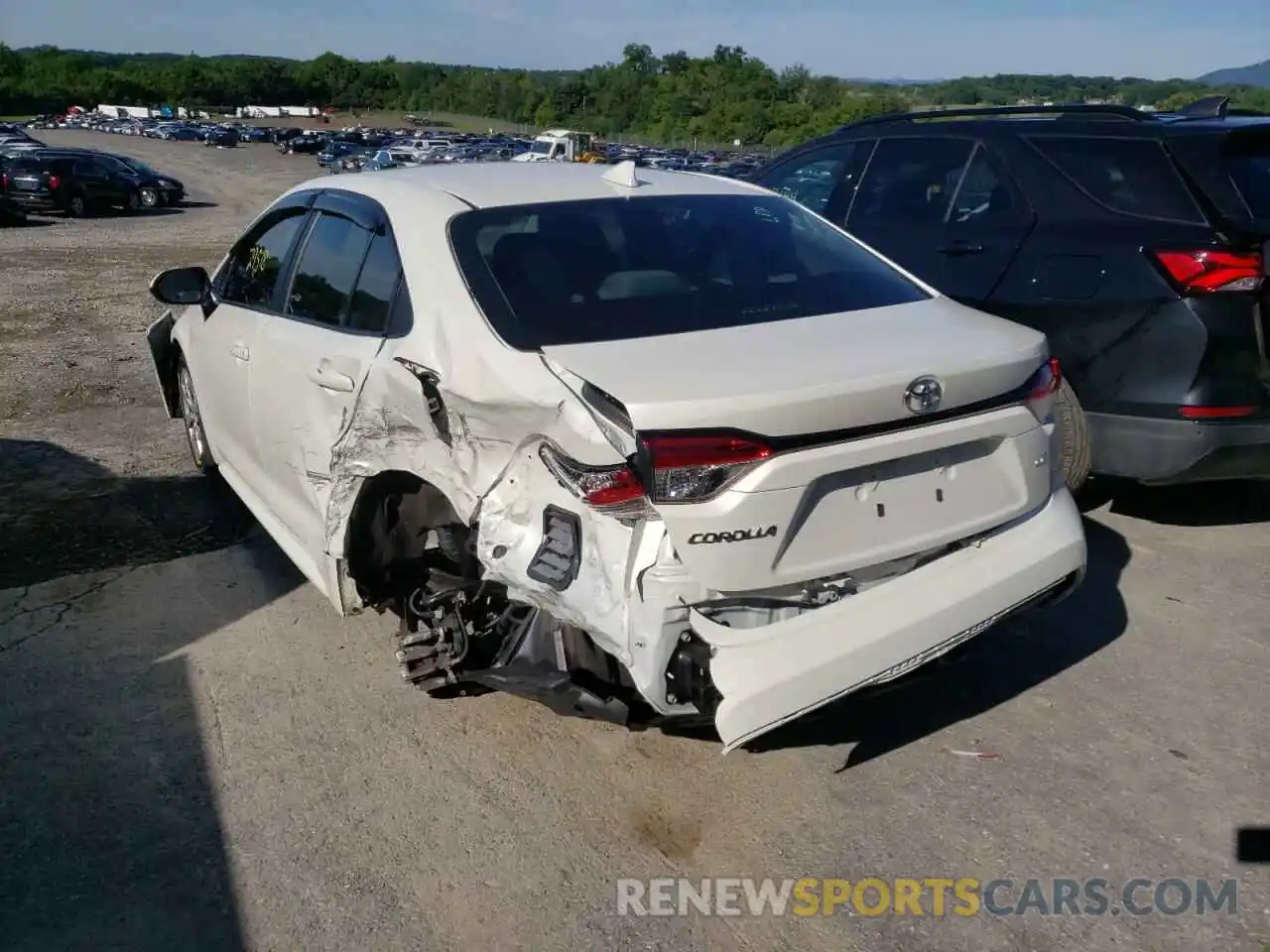 3 Photograph of a damaged car 5YFEPMAE2MP159794 TOYOTA COROLLA 2021