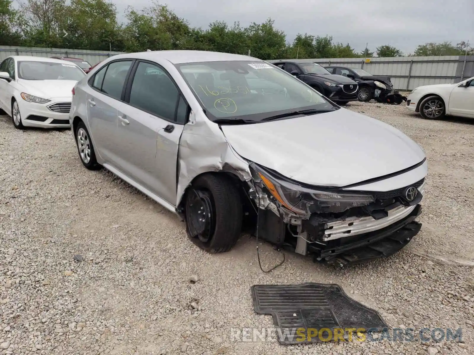 1 Photograph of a damaged car 5YFEPMAE2MP162551 TOYOTA COROLLA 2021