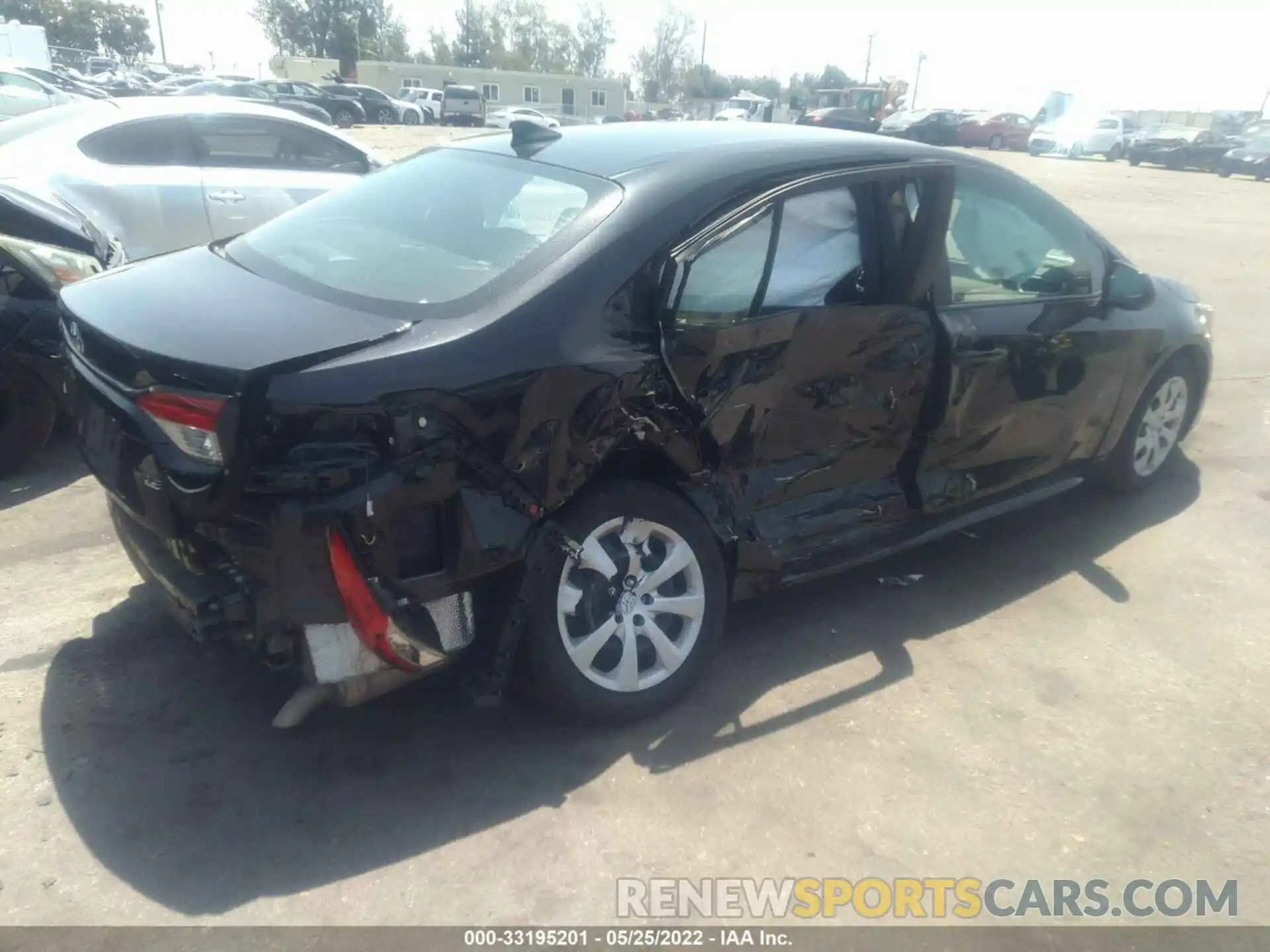 4 Photograph of a damaged car 5YFEPMAE2MP162808 TOYOTA COROLLA 2021