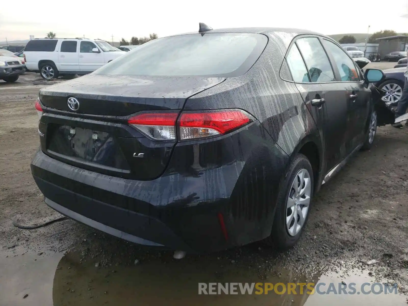 4 Photograph of a damaged car 5YFEPMAE2MP166969 TOYOTA COROLLA 2021