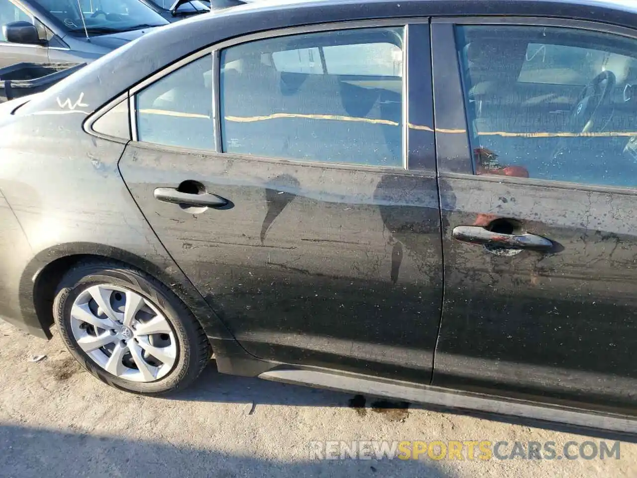 9 Photograph of a damaged car 5YFEPMAE2MP169922 TOYOTA COROLLA 2021