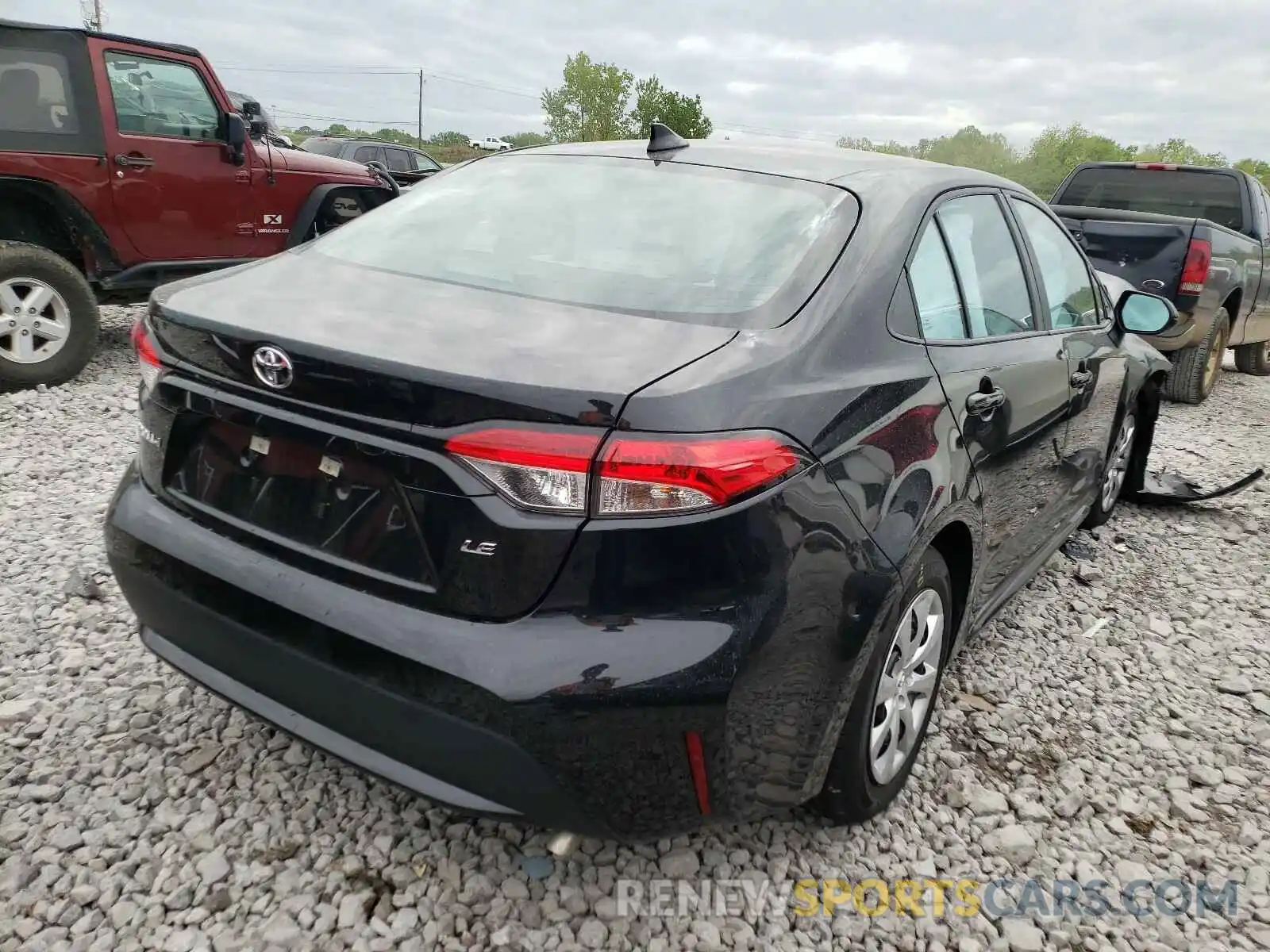 4 Photograph of a damaged car 5YFEPMAE2MP173856 TOYOTA COROLLA 2021