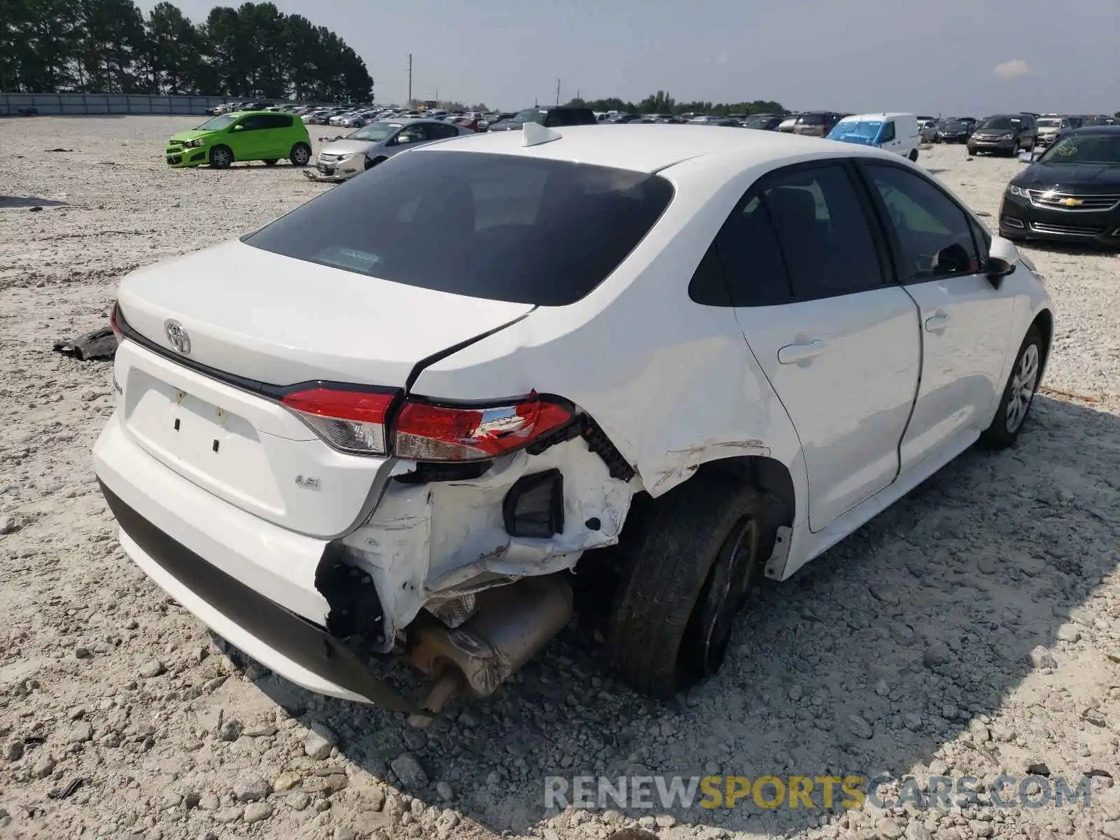 4 Photograph of a damaged car 5YFEPMAE2MP174828 TOYOTA COROLLA 2021