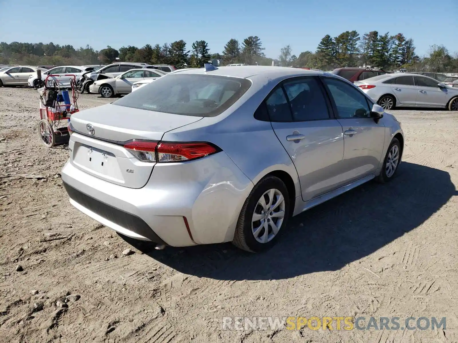 4 Photograph of a damaged car 5YFEPMAE2MP176501 TOYOTA COROLLA 2021