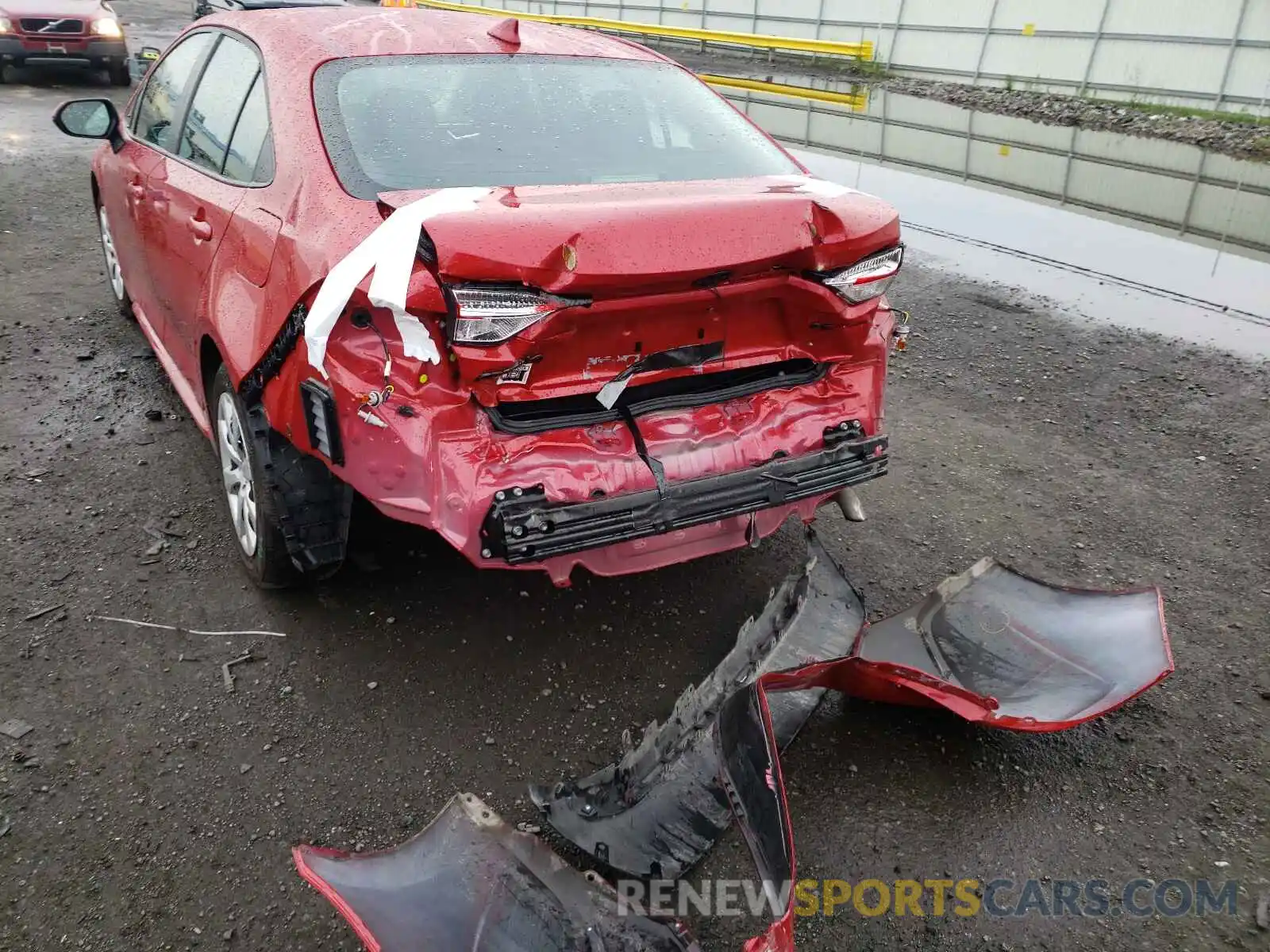 9 Photograph of a damaged car 5YFEPMAE2MP177079 TOYOTA COROLLA 2021