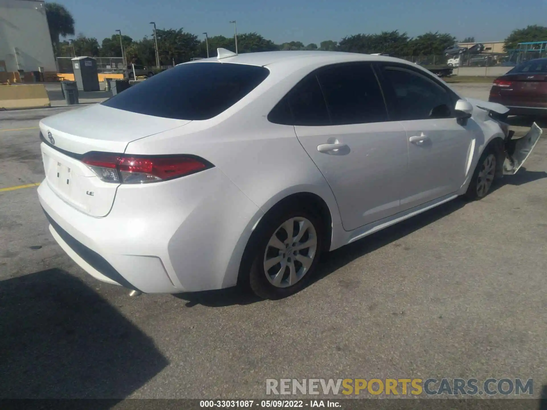 4 Photograph of a damaged car 5YFEPMAE2MP182282 TOYOTA COROLLA 2021