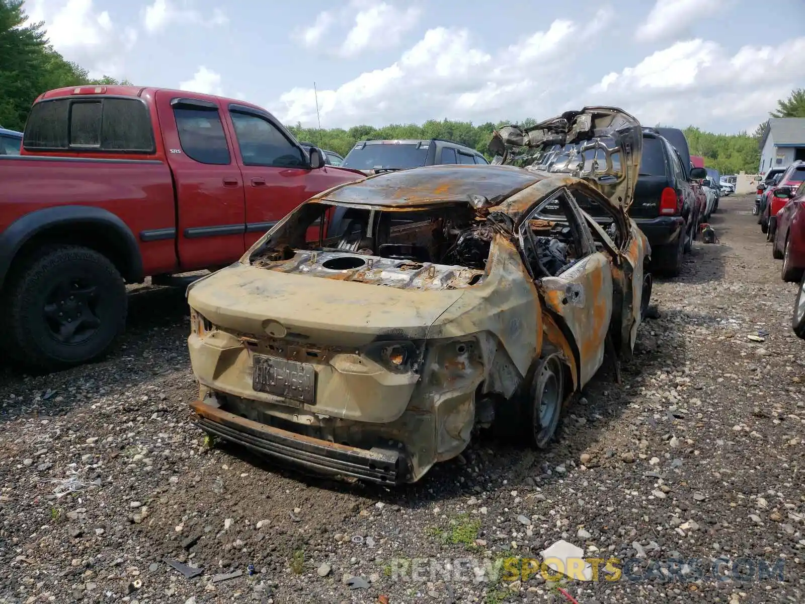 4 Photograph of a damaged car 5YFEPMAE2MP183111 TOYOTA COROLLA 2021