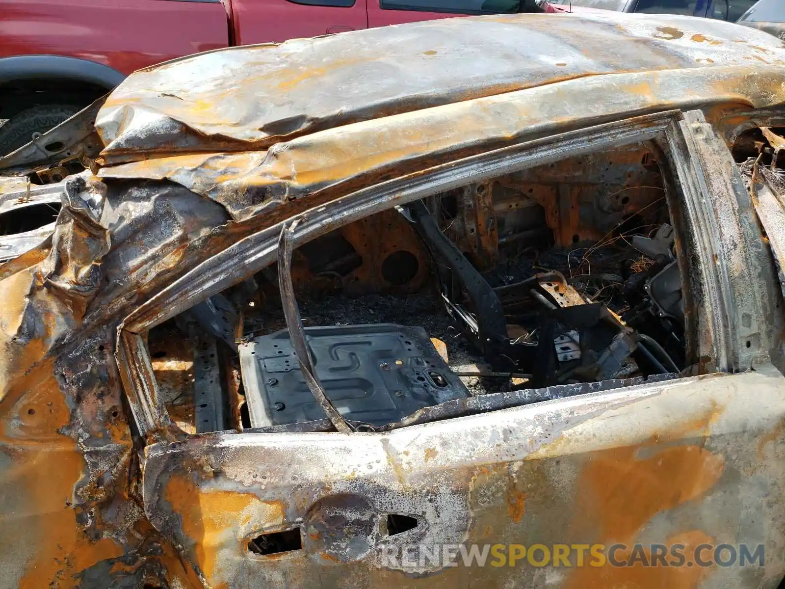 6 Photograph of a damaged car 5YFEPMAE2MP183111 TOYOTA COROLLA 2021