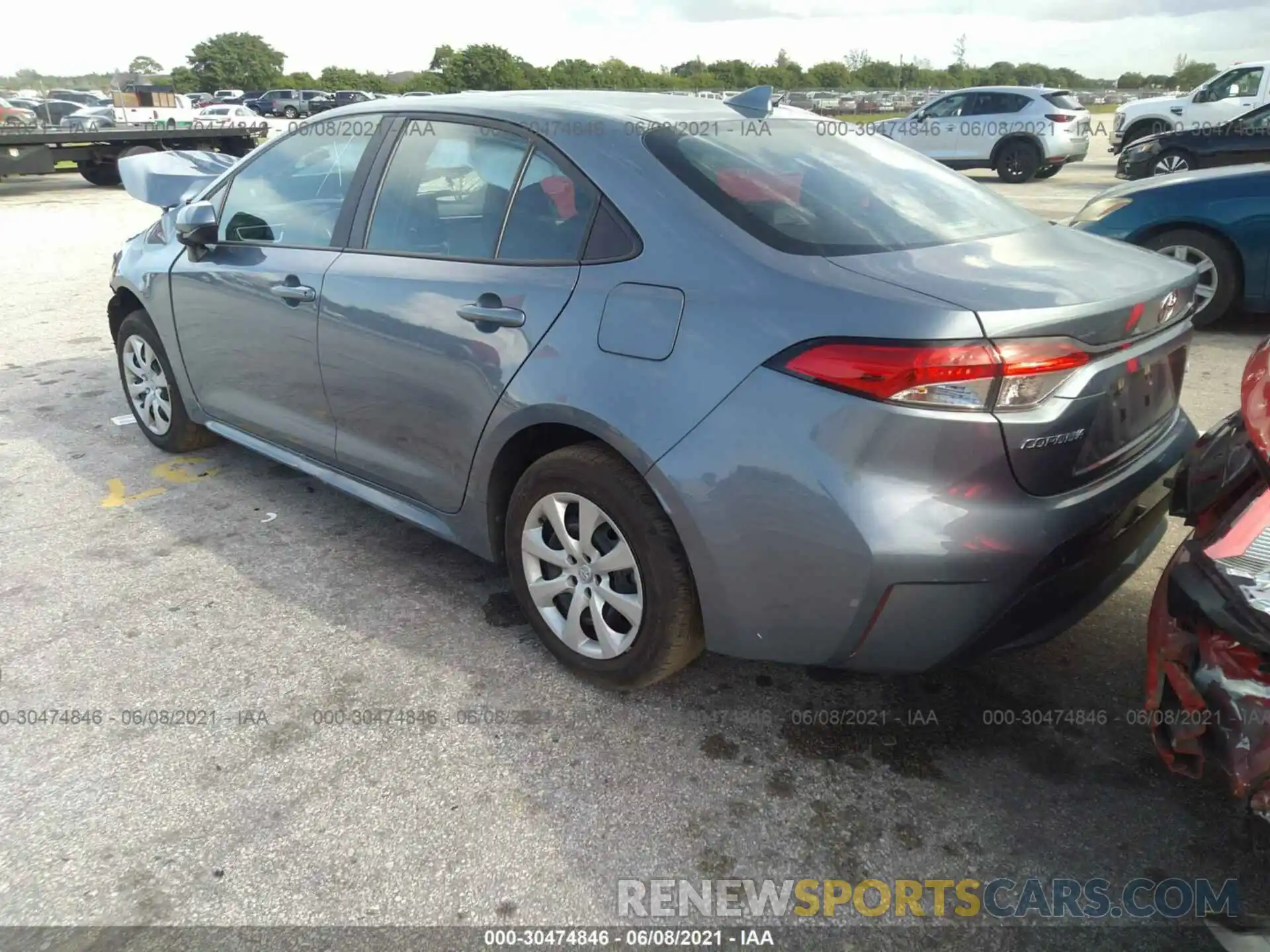 3 Photograph of a damaged car 5YFEPMAE2MP184498 TOYOTA COROLLA 2021