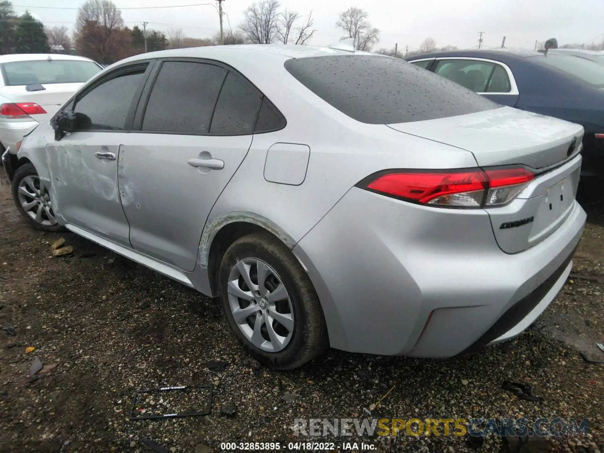 3 Photograph of a damaged car 5YFEPMAE2MP191631 TOYOTA COROLLA 2021