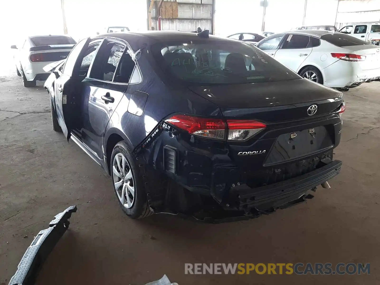 3 Photograph of a damaged car 5YFEPMAE2MP192696 TOYOTA COROLLA 2021