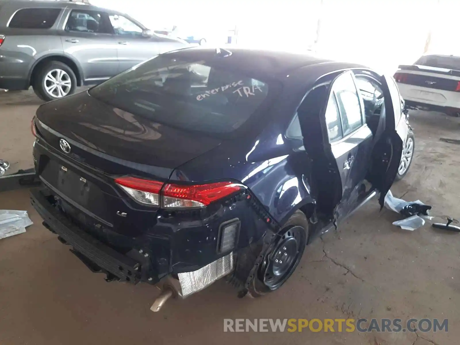 4 Photograph of a damaged car 5YFEPMAE2MP192696 TOYOTA COROLLA 2021