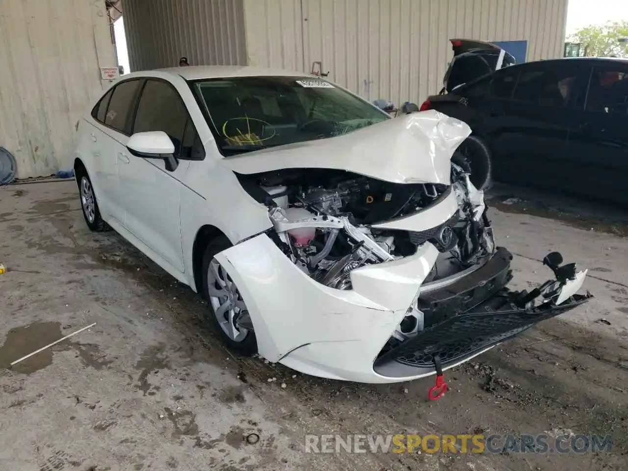 1 Photograph of a damaged car 5YFEPMAE2MP192925 TOYOTA COROLLA 2021