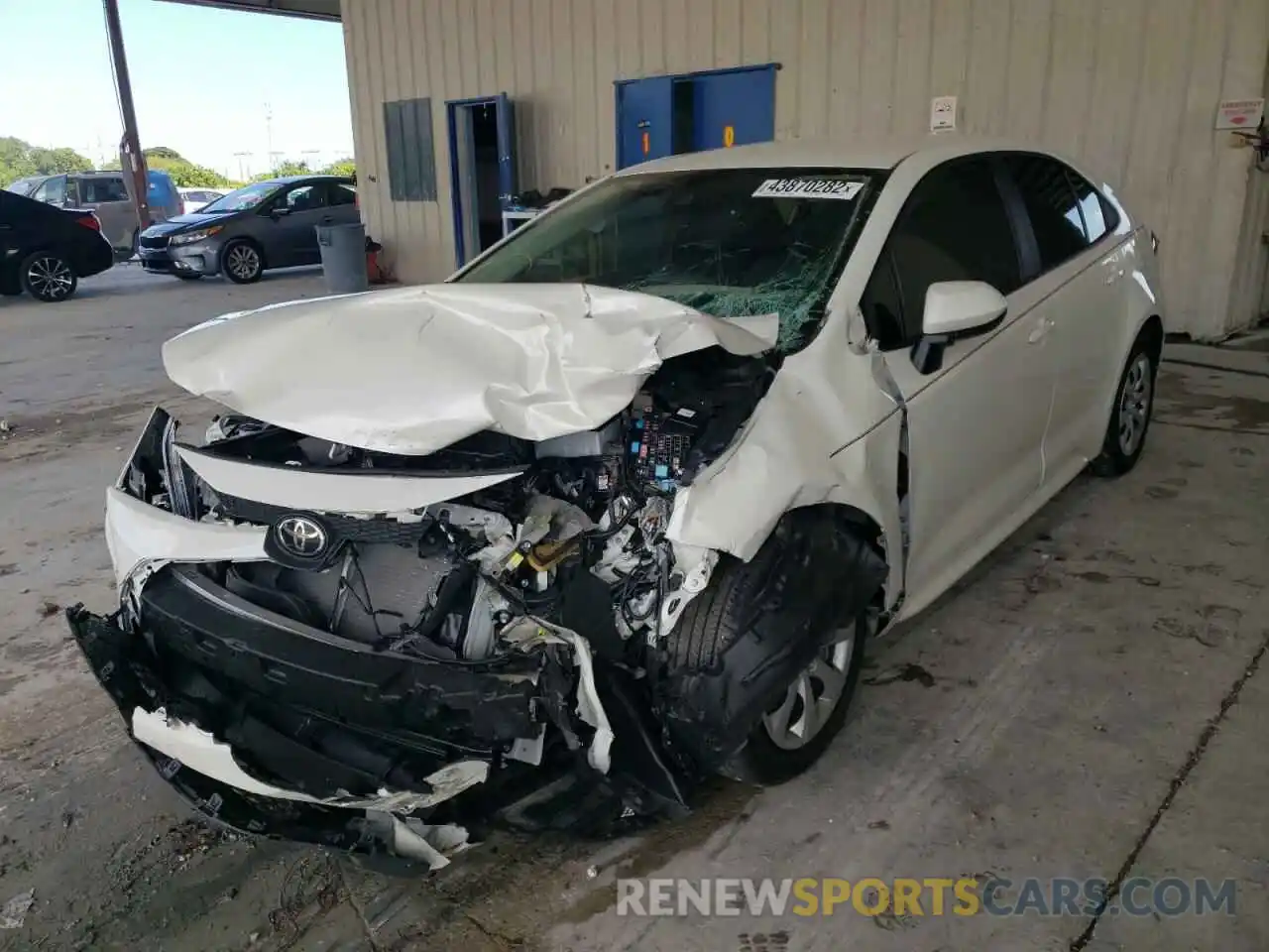 2 Photograph of a damaged car 5YFEPMAE2MP192925 TOYOTA COROLLA 2021