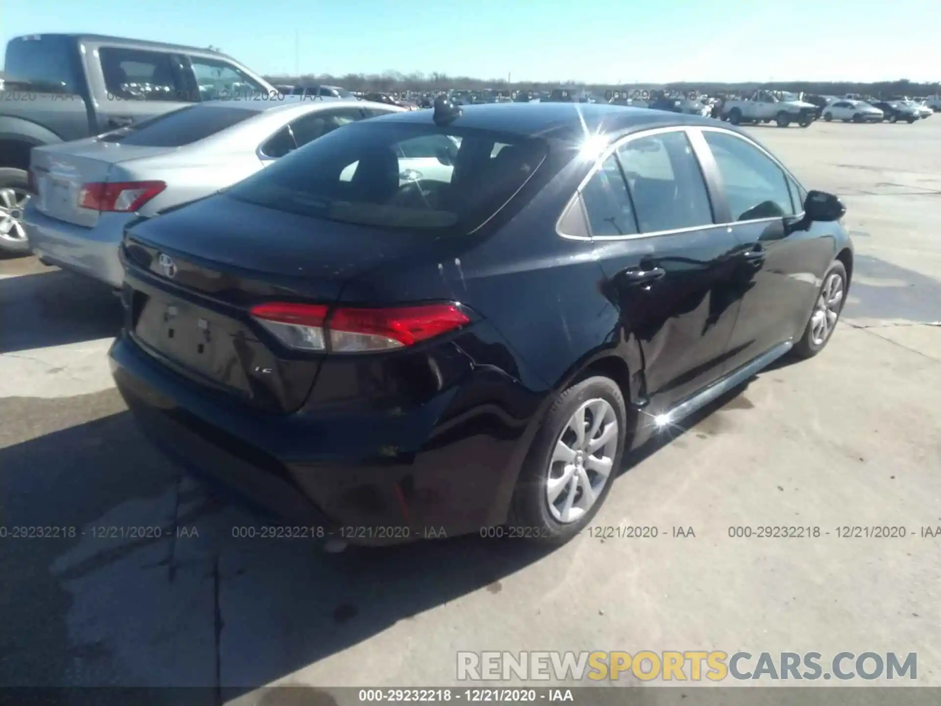 4 Photograph of a damaged car 5YFEPMAE2MP193671 TOYOTA COROLLA 2021