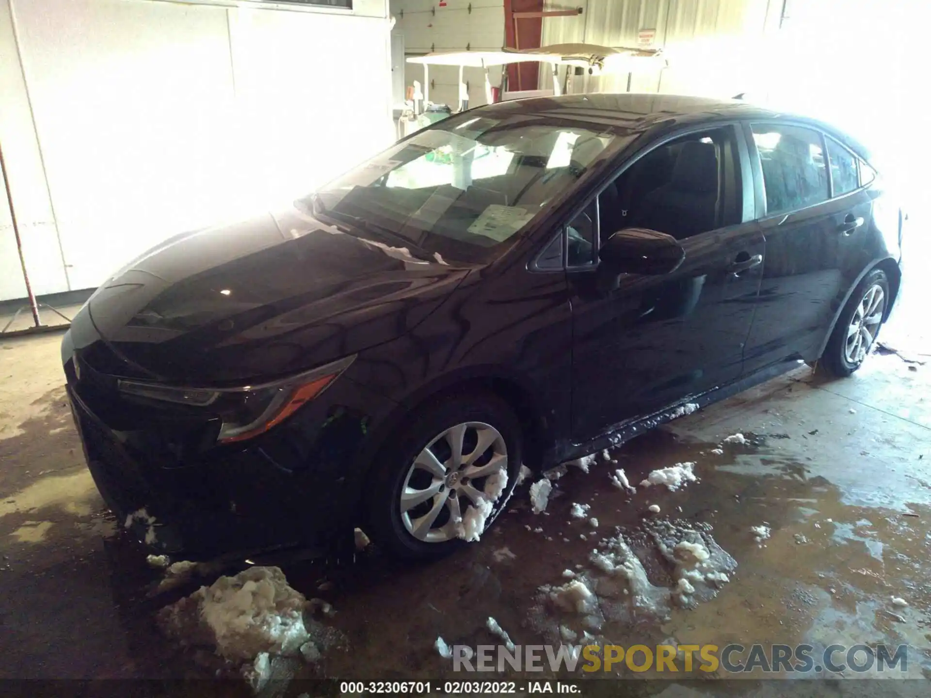 2 Photograph of a damaged car 5YFEPMAE2MP193721 TOYOTA COROLLA 2021