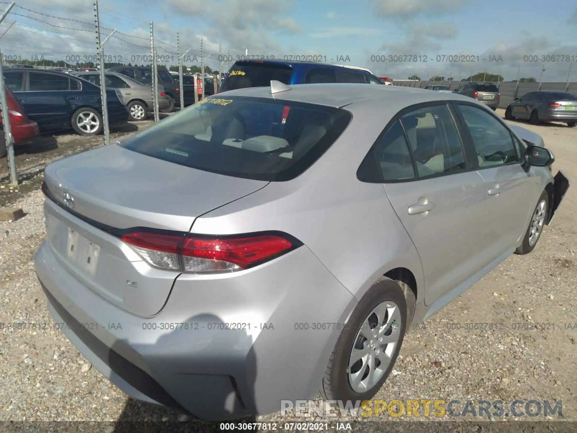 4 Photograph of a damaged car 5YFEPMAE2MP196425 TOYOTA COROLLA 2021