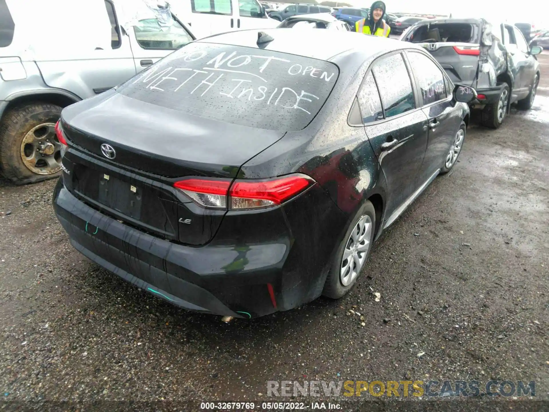 4 Photograph of a damaged car 5YFEPMAE2MP196702 TOYOTA COROLLA 2021