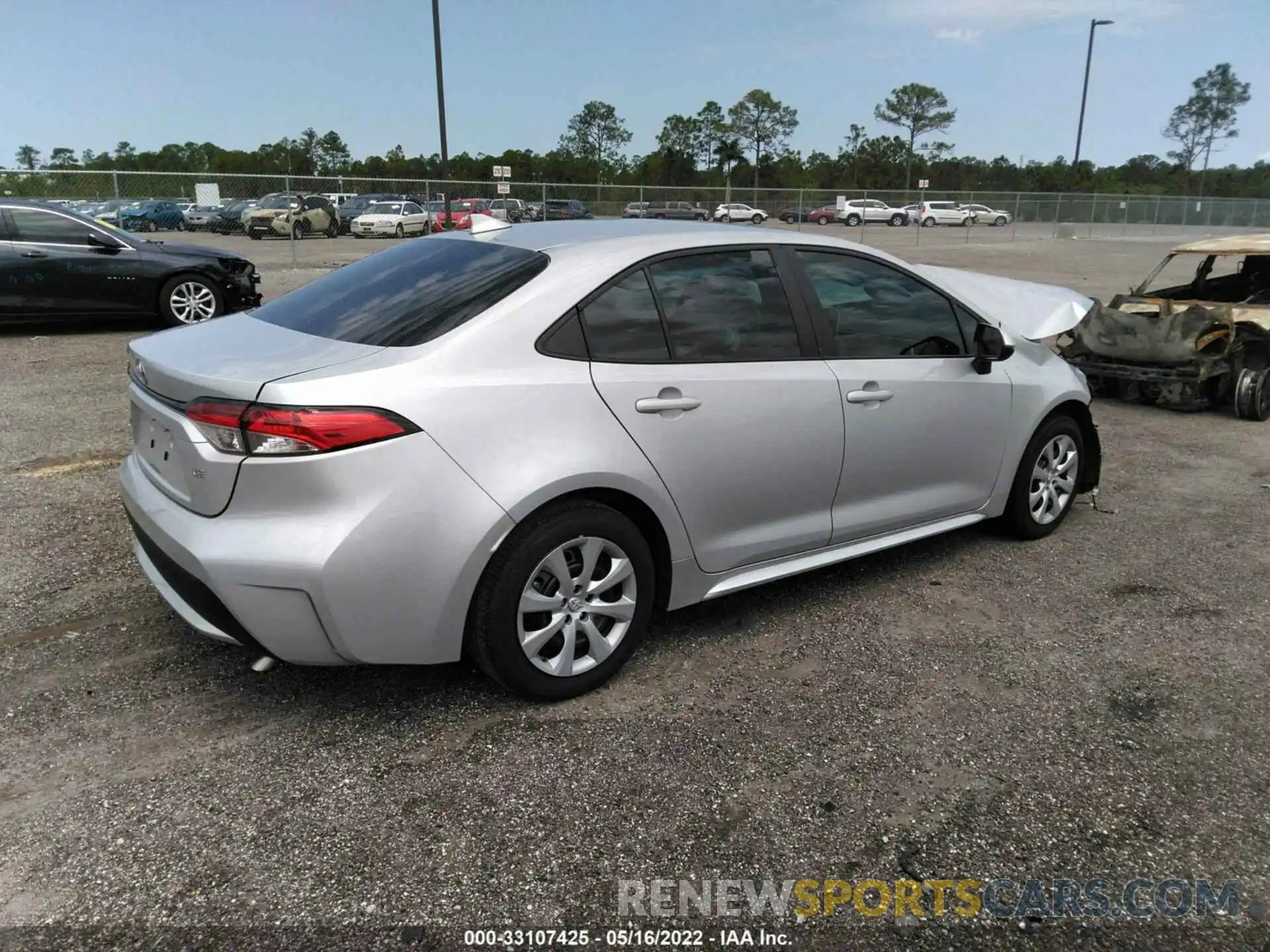 4 Photograph of a damaged car 5YFEPMAE2MP200652 TOYOTA COROLLA 2021