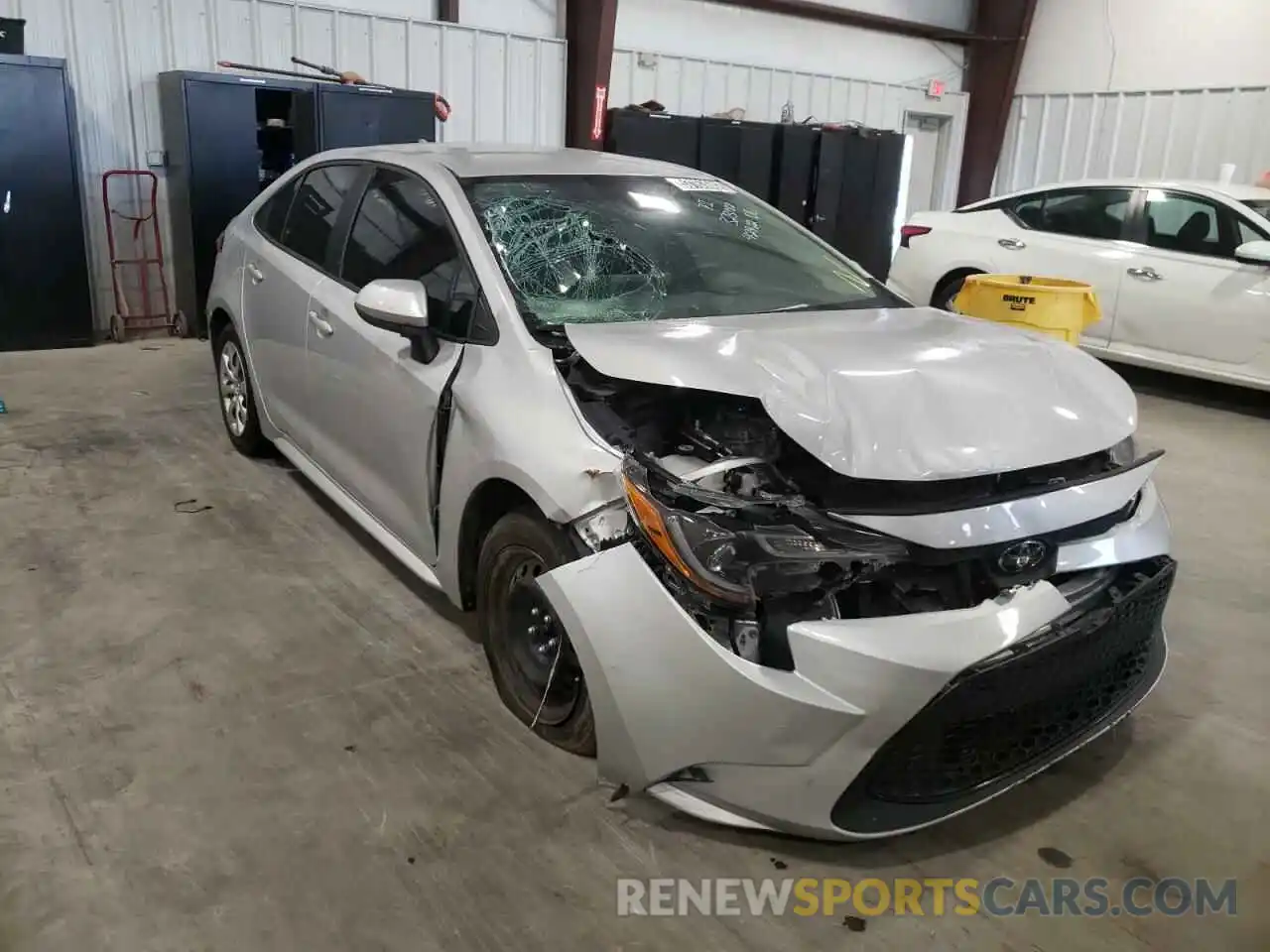 1 Photograph of a damaged car 5YFEPMAE2MP201882 TOYOTA COROLLA 2021