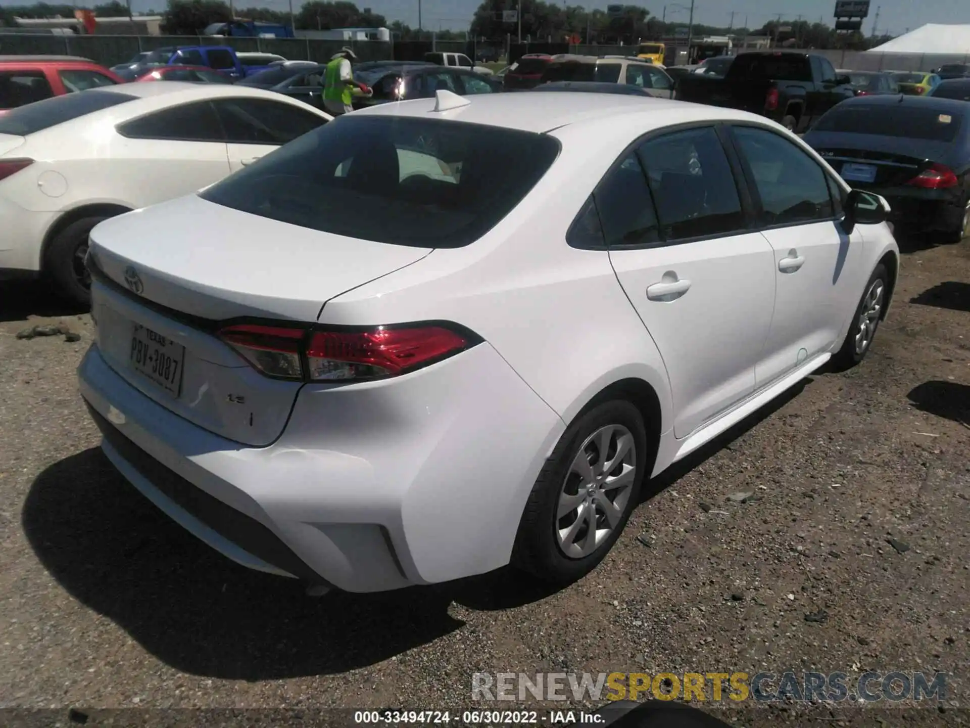 4 Photograph of a damaged car 5YFEPMAE2MP203972 TOYOTA COROLLA 2021