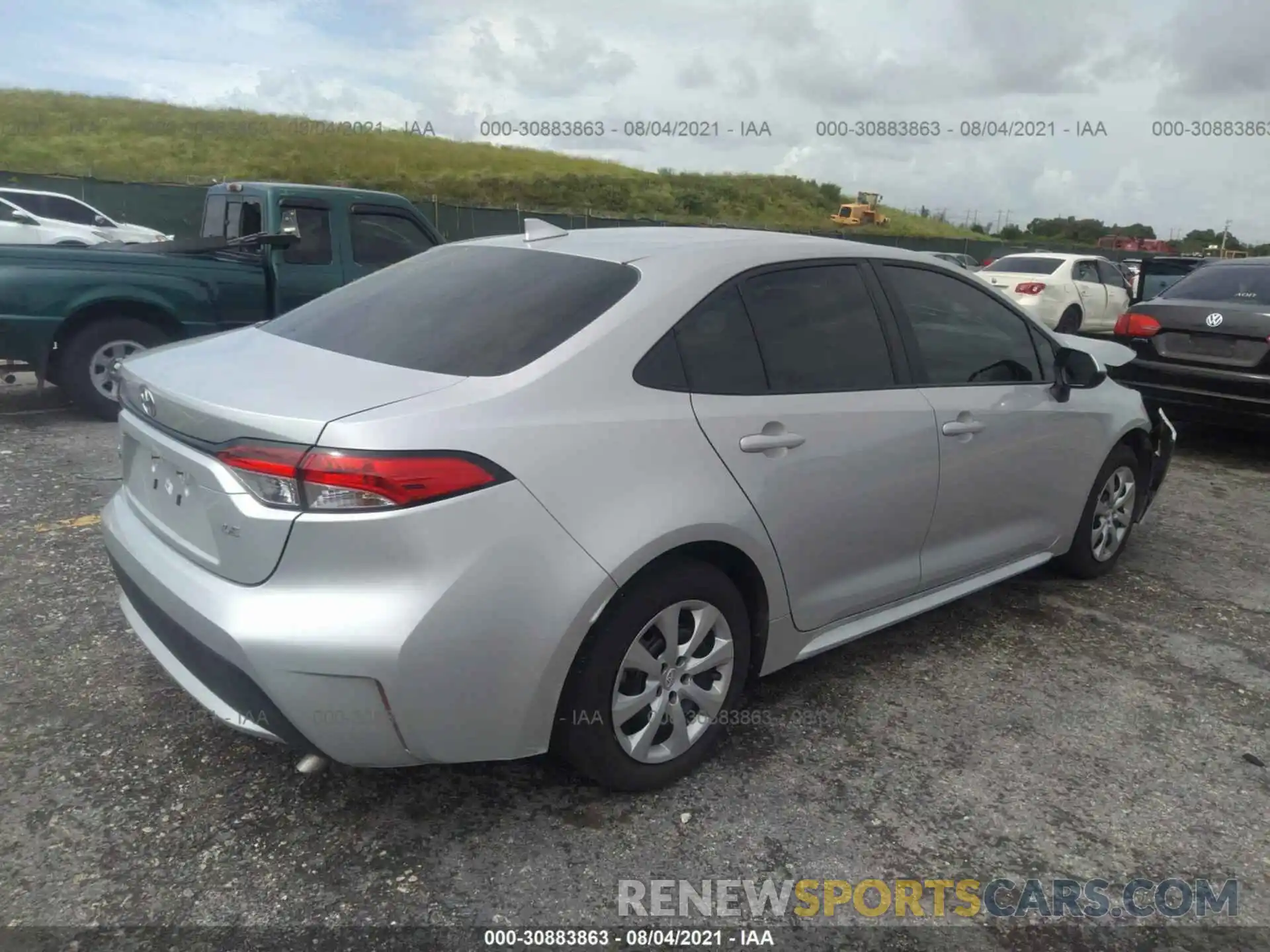 4 Photograph of a damaged car 5YFEPMAE2MP205270 TOYOTA COROLLA 2021