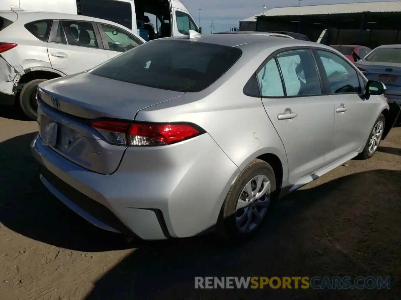 4 Photograph of a damaged car 5YFEPMAE2MP206435 TOYOTA COROLLA 2021