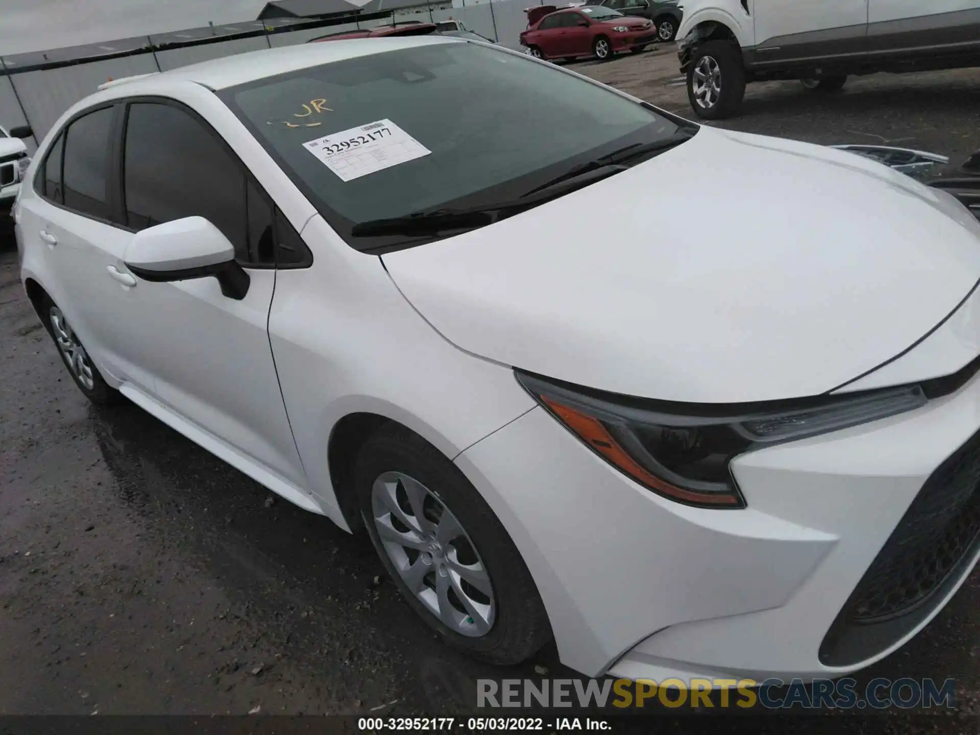 6 Photograph of a damaged car 5YFEPMAE2MP207259 TOYOTA COROLLA 2021