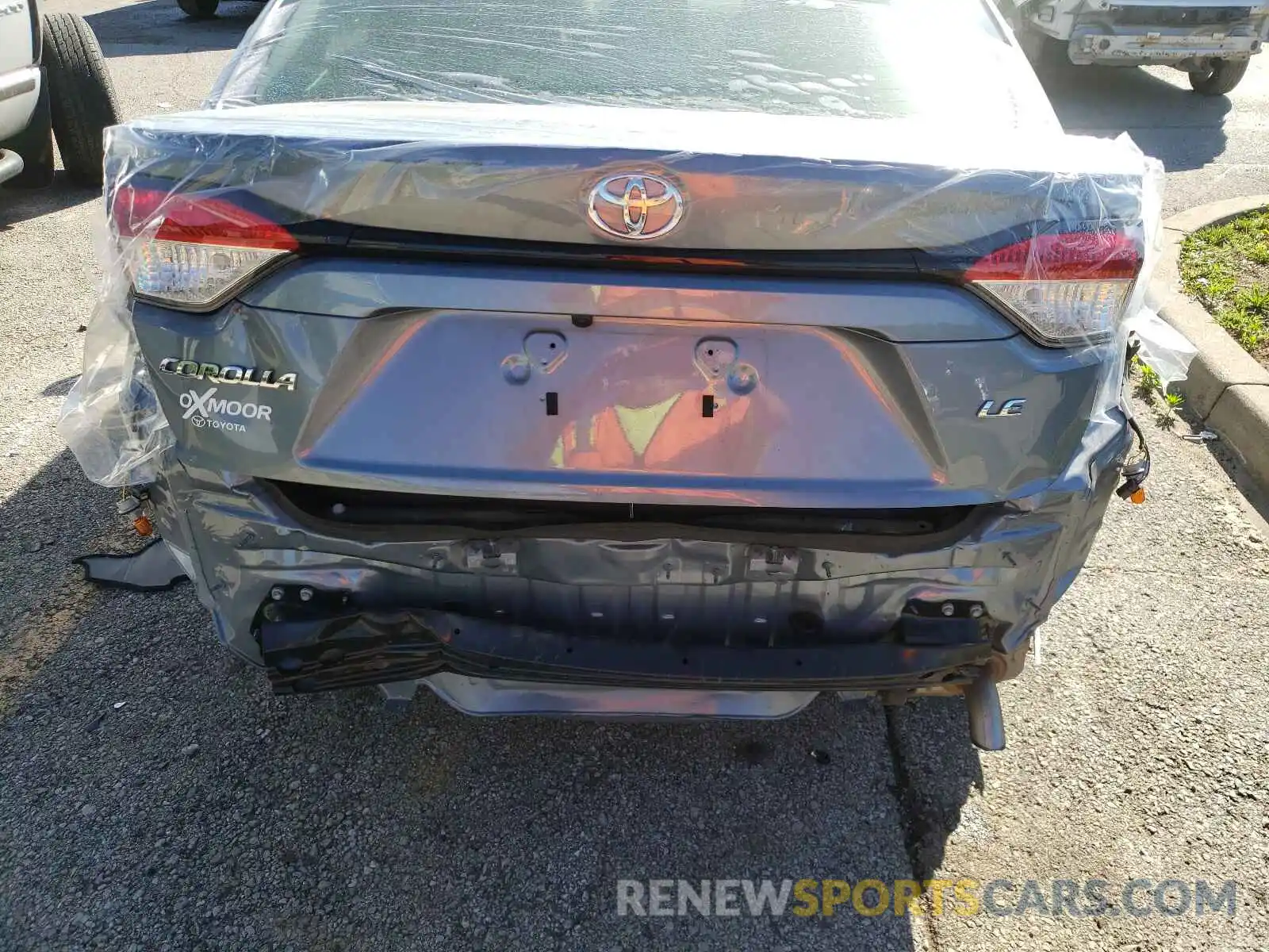 9 Photograph of a damaged car 5YFEPMAE2MP207469 TOYOTA COROLLA 2021