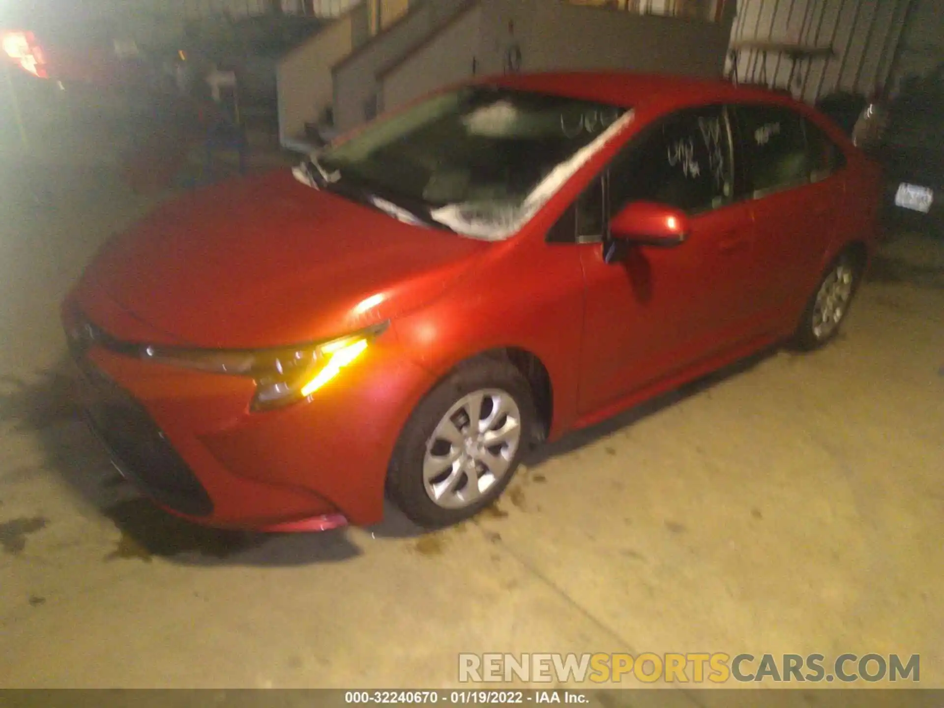 2 Photograph of a damaged car 5YFEPMAE2MP208296 TOYOTA COROLLA 2021