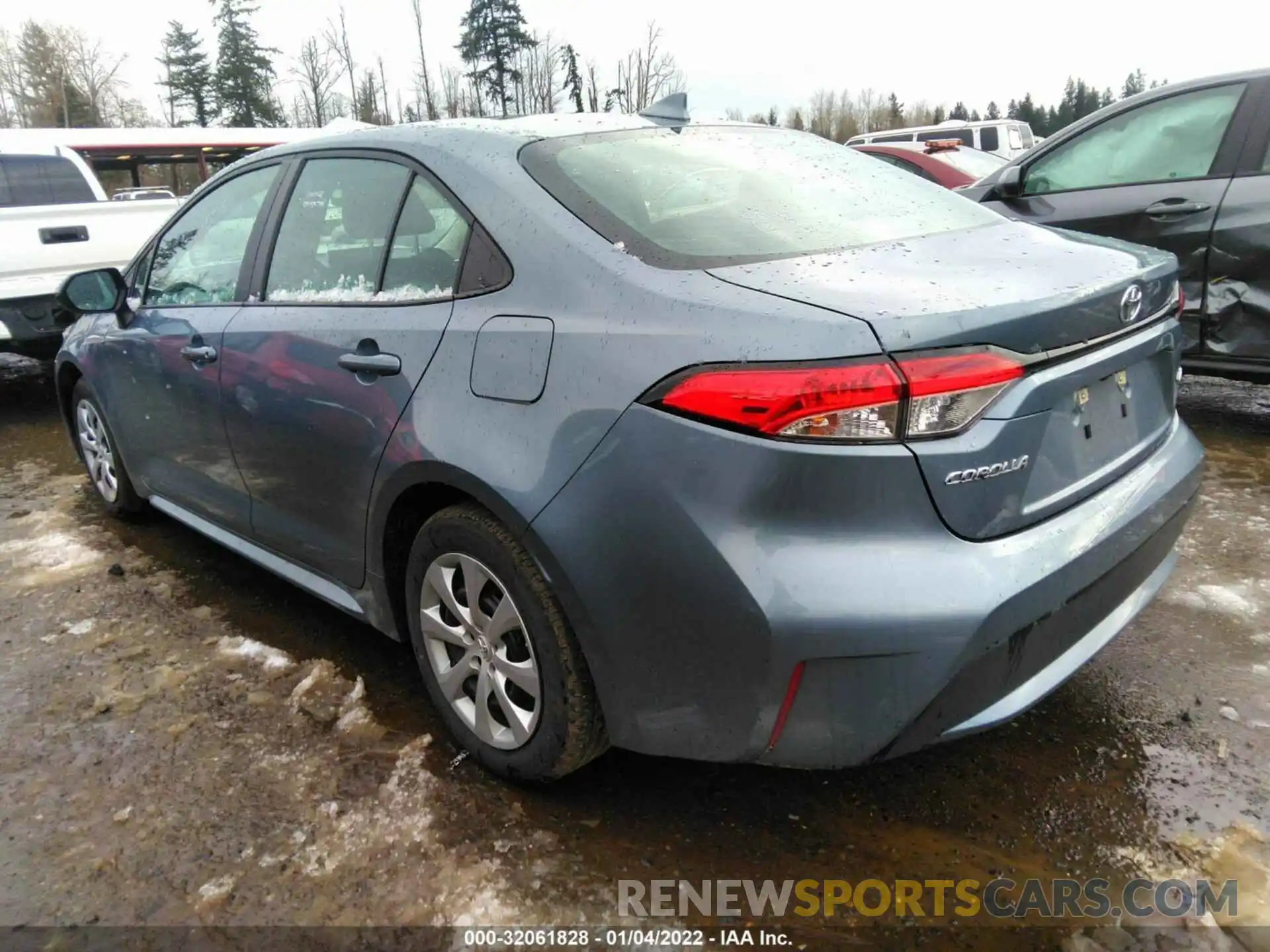 3 Photograph of a damaged car 5YFEPMAE2MP208590 TOYOTA COROLLA 2021