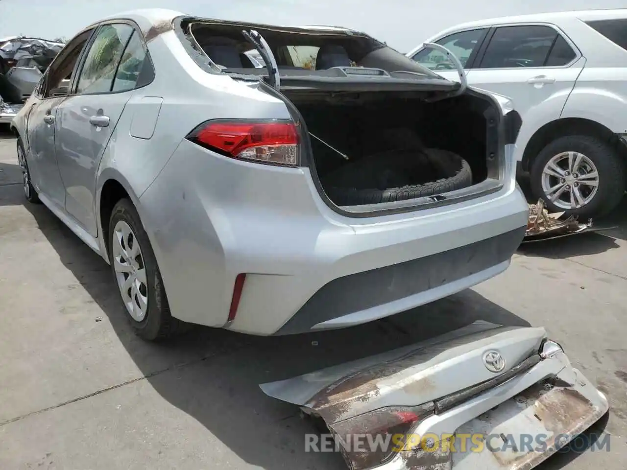 3 Photograph of a damaged car 5YFEPMAE2MP209030 TOYOTA COROLLA 2021