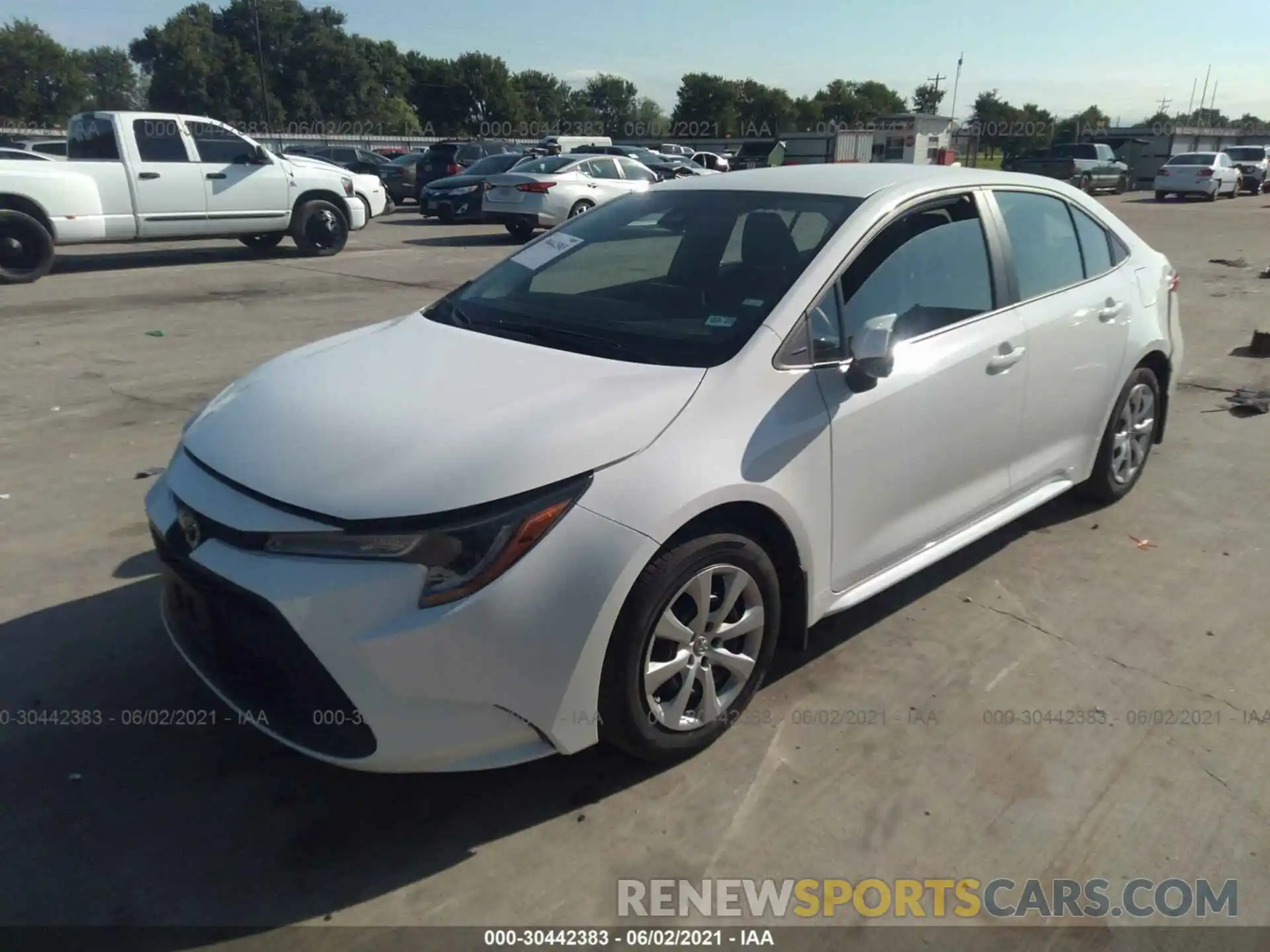 2 Photograph of a damaged car 5YFEPMAE2MP210422 TOYOTA COROLLA 2021