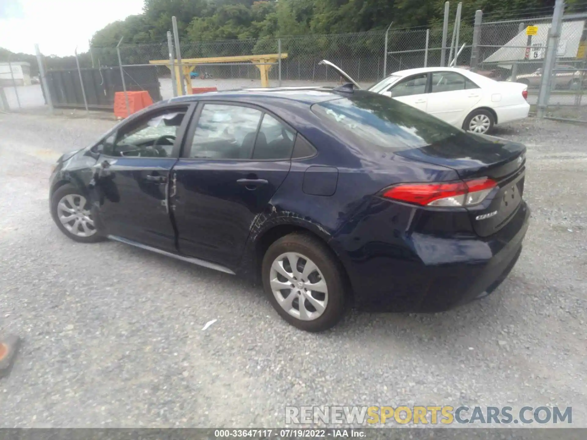 3 Photograph of a damaged car 5YFEPMAE2MP210906 TOYOTA COROLLA 2021