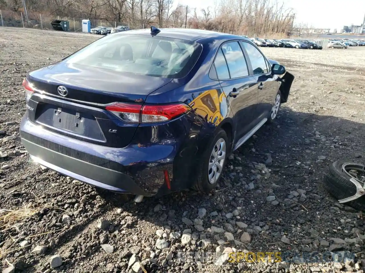 4 Photograph of a damaged car 5YFEPMAE2MP210985 TOYOTA COROLLA 2021